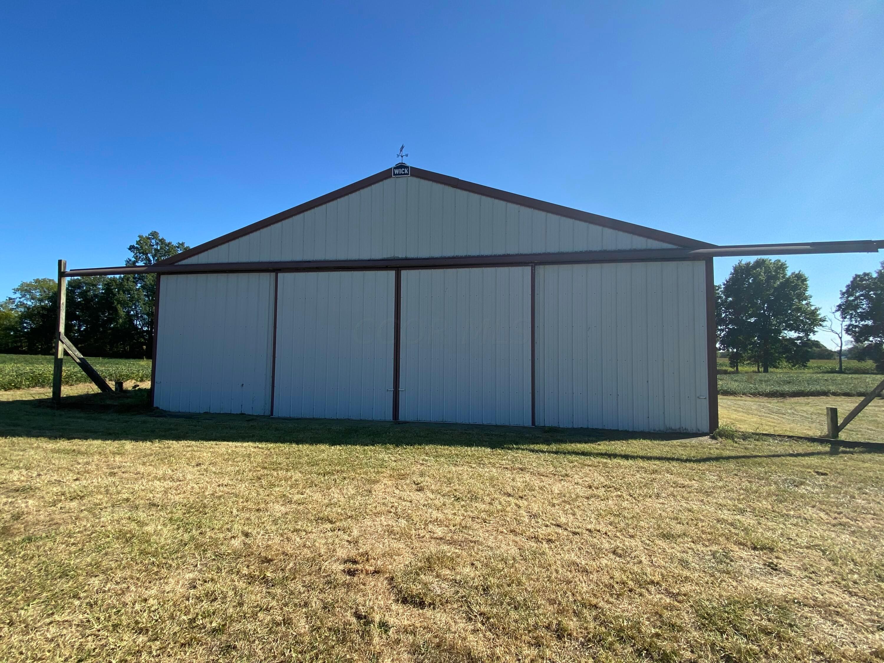 1001 Iberia Road Property Photo 9