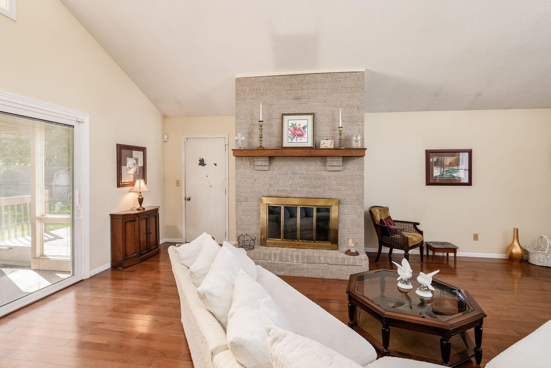 6278 Geyer Drive Property Photo 4