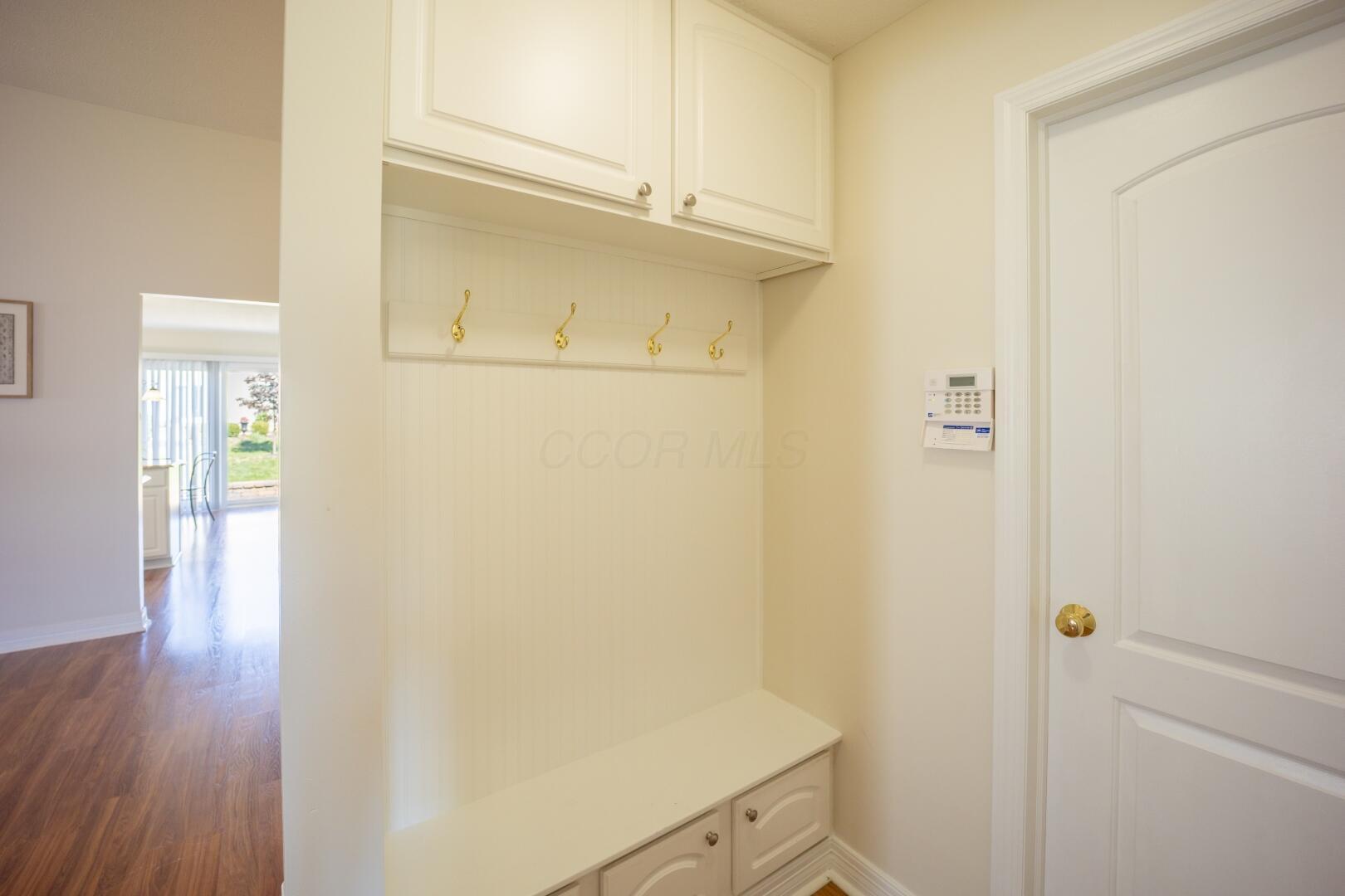 1685 Impatiens Way Property Photo 4