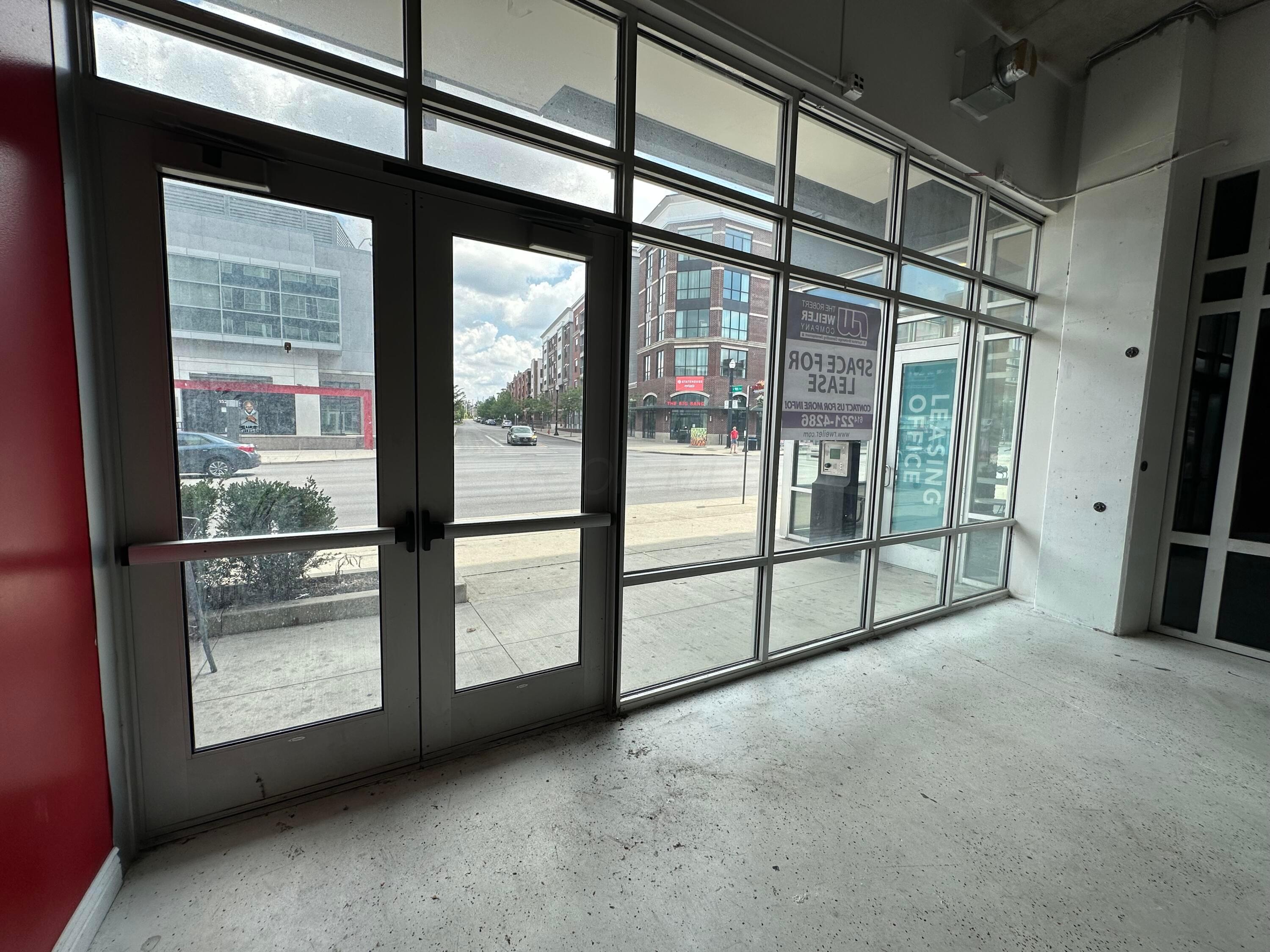 1533 N High Street Property Photo 2