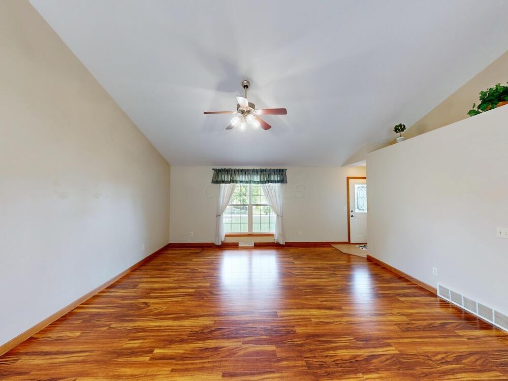 891 Fairway Drive Property Photo 4