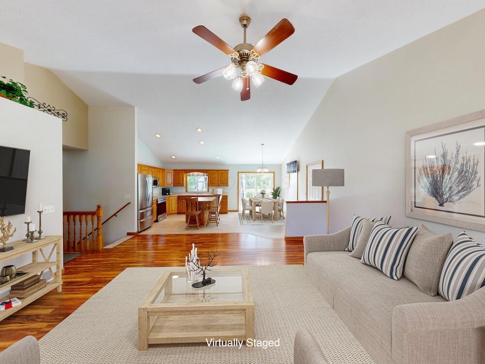 891 Fairway Drive Property Photo 5
