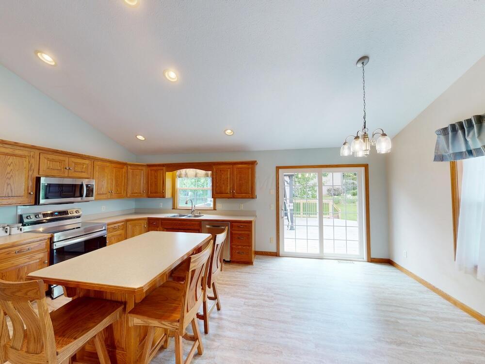 891 Fairway Drive Property Photo 13