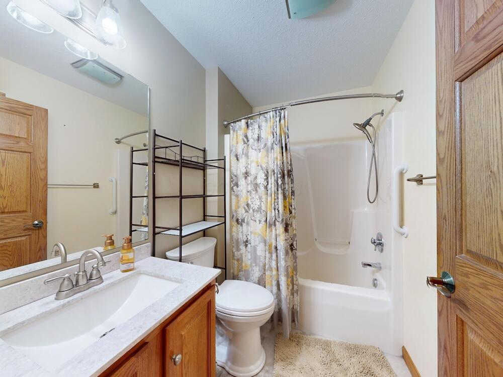 891 Fairway Drive Property Photo 25