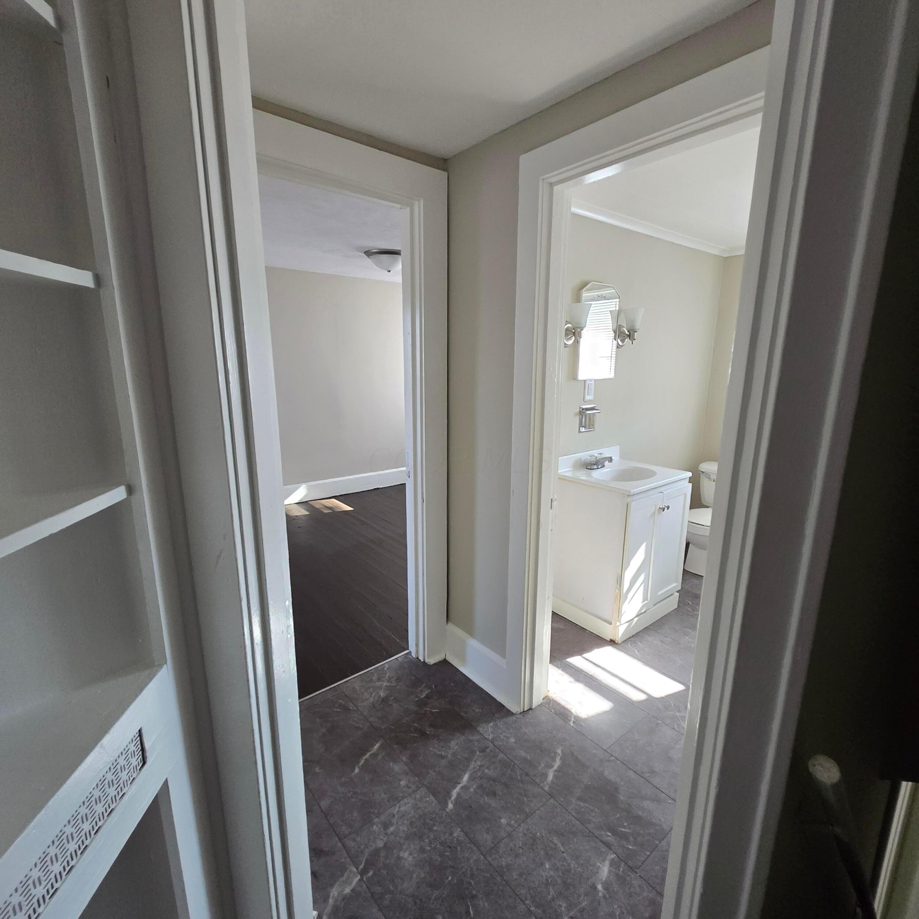 1214 W Mulberry Street Property Photo 5