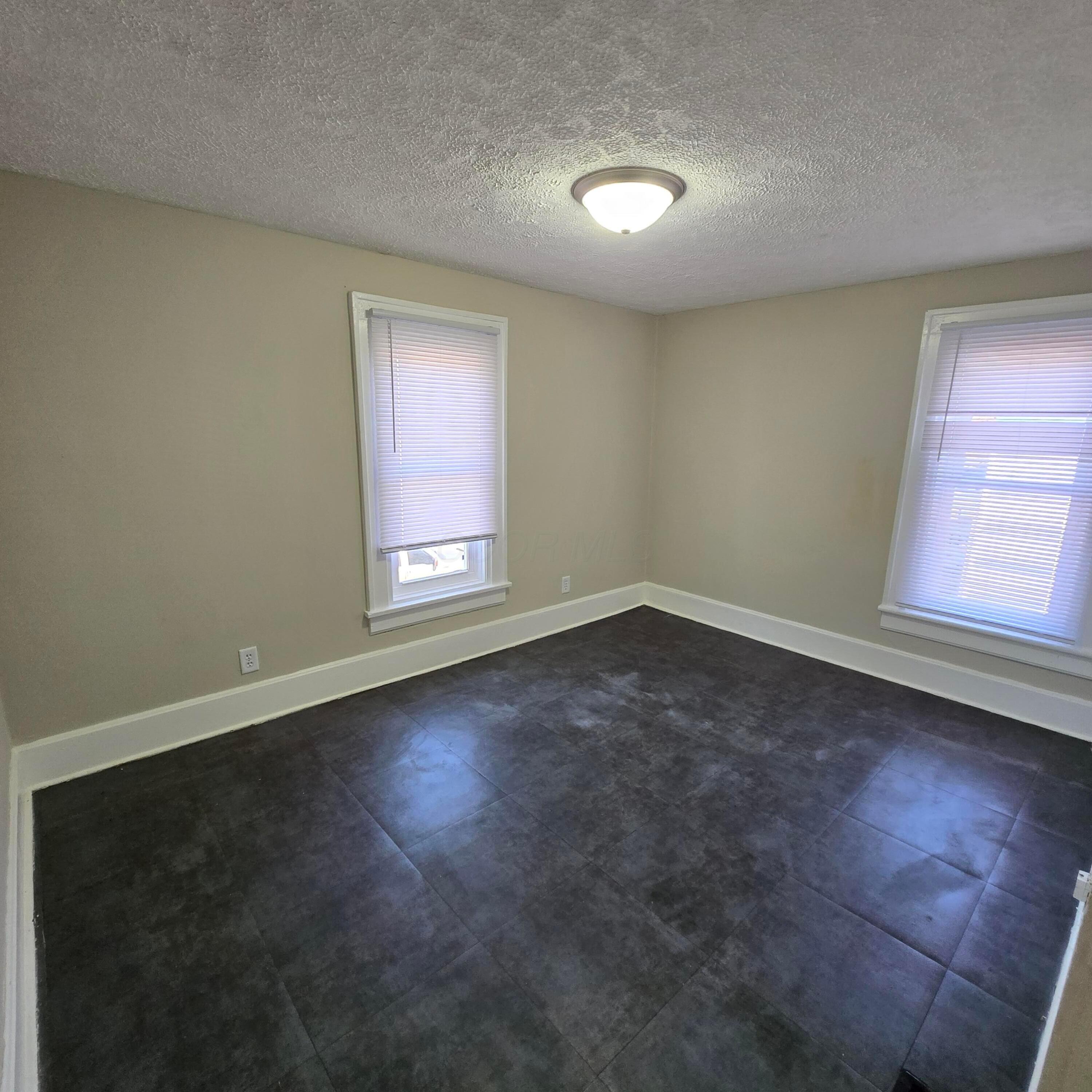 1214 W Mulberry Street Property Photo 10