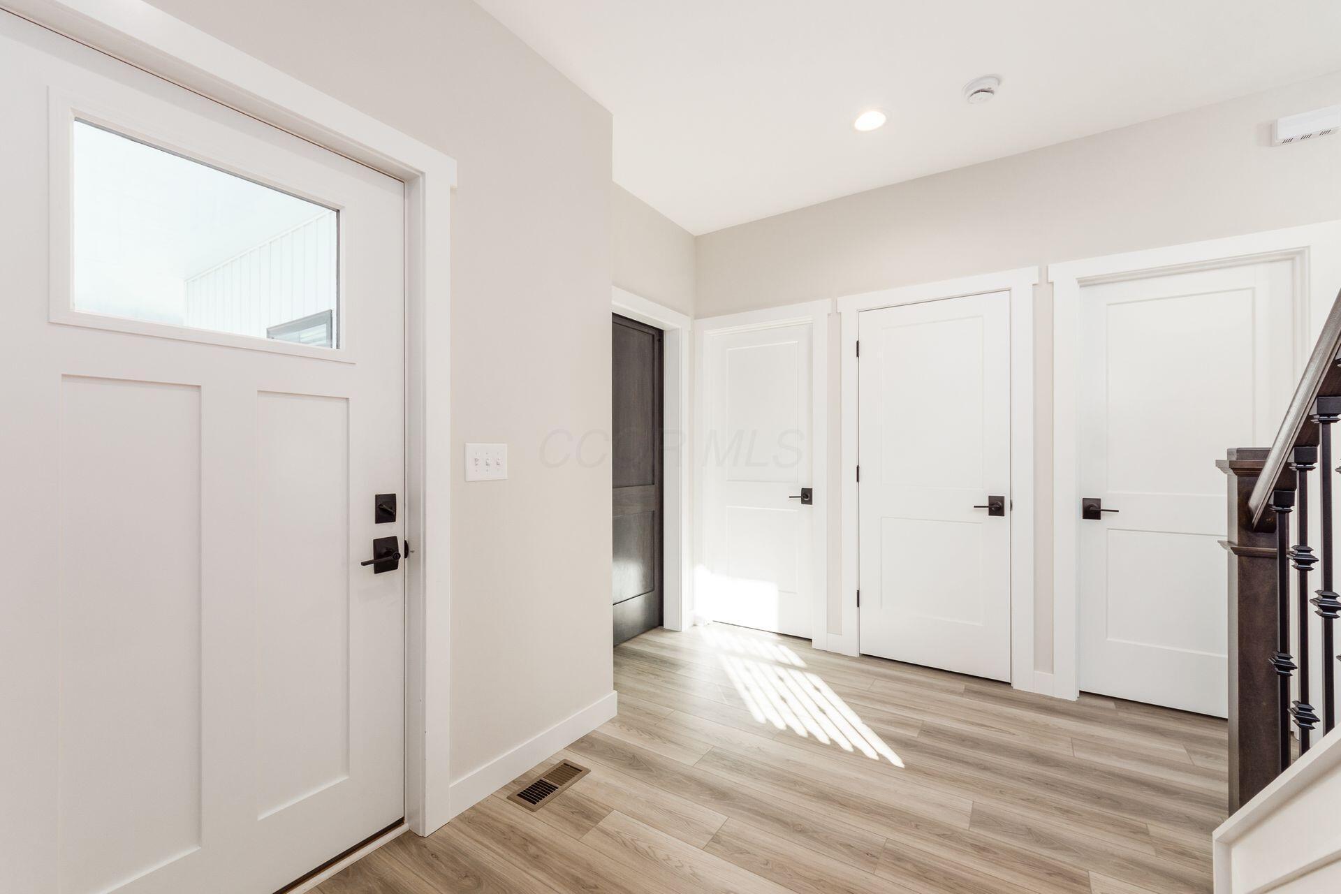 810 Oakwood Avenue Property Photo 3