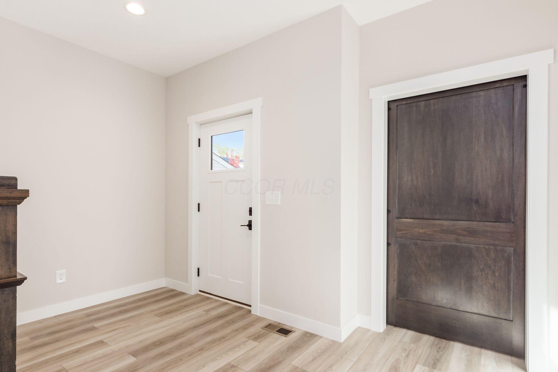 810 Oakwood Avenue Property Photo 4
