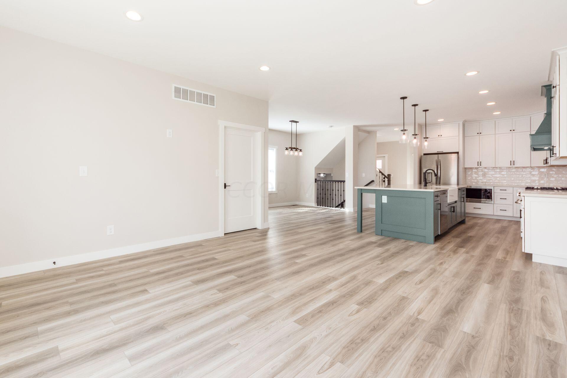 810 Oakwood Avenue Property Photo 13