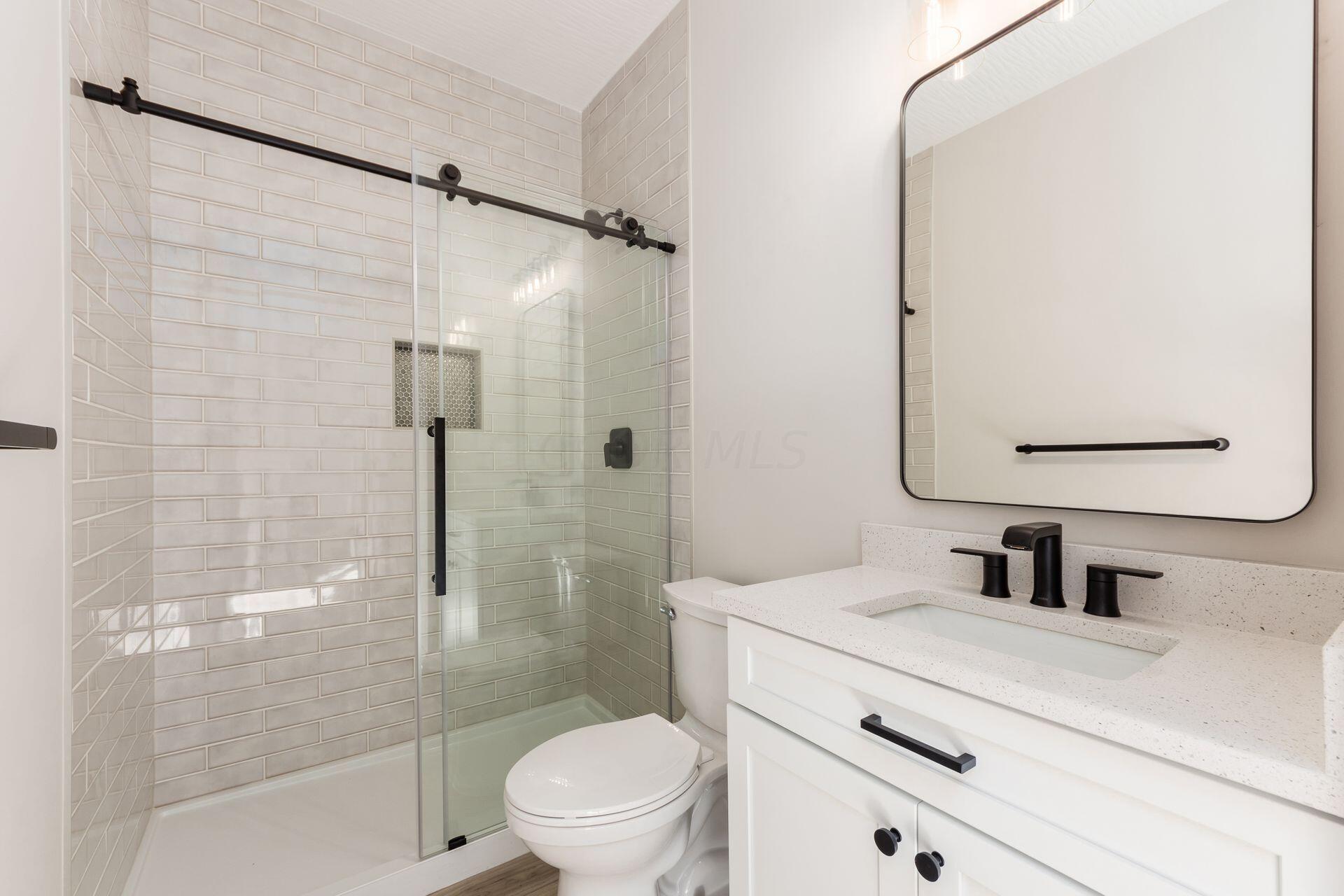 810 Oakwood Avenue Property Photo 21