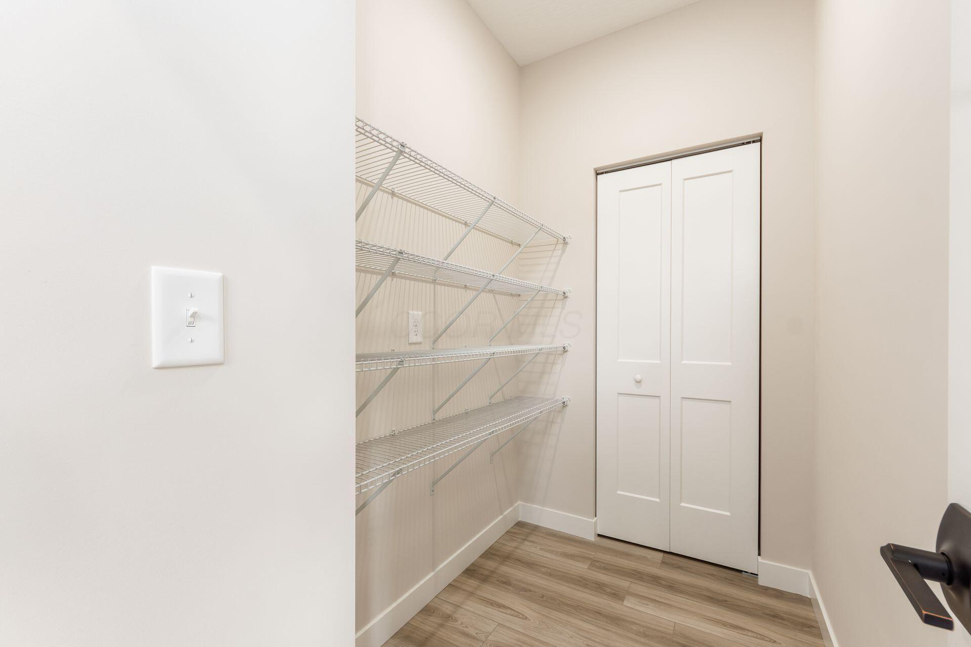 810 Oakwood Avenue Property Photo 23