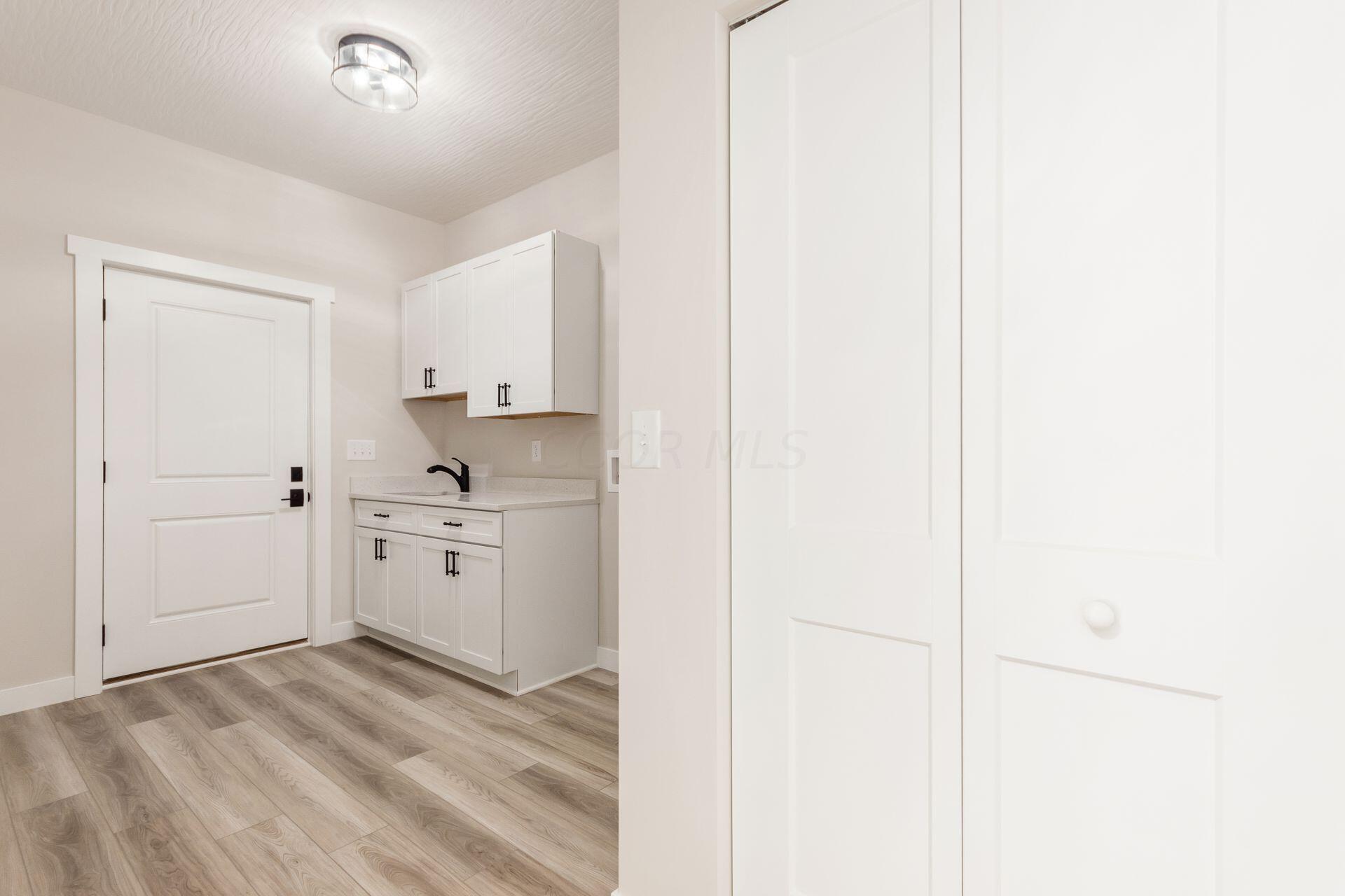 810 Oakwood Avenue Property Photo 24