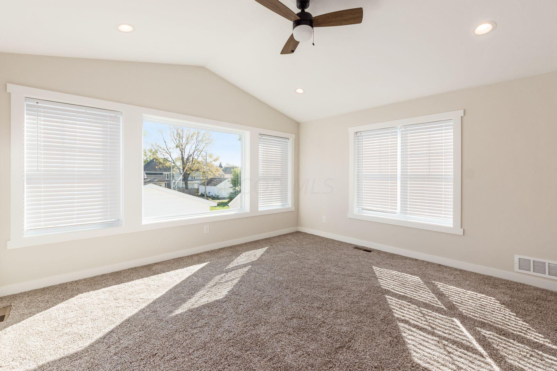 810 Oakwood Avenue Property Photo 27