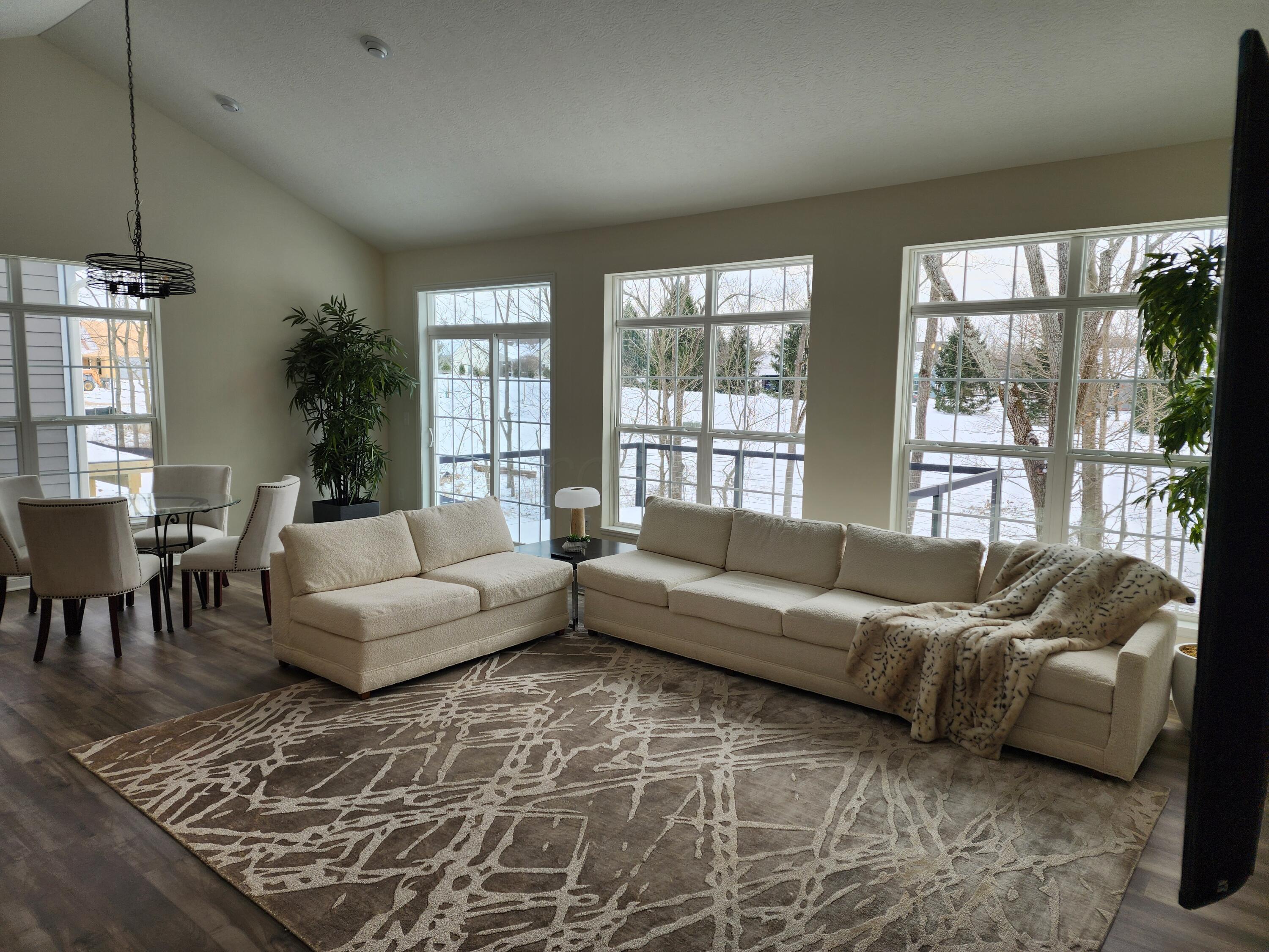 4947 Rigsby Road Property Photo 2