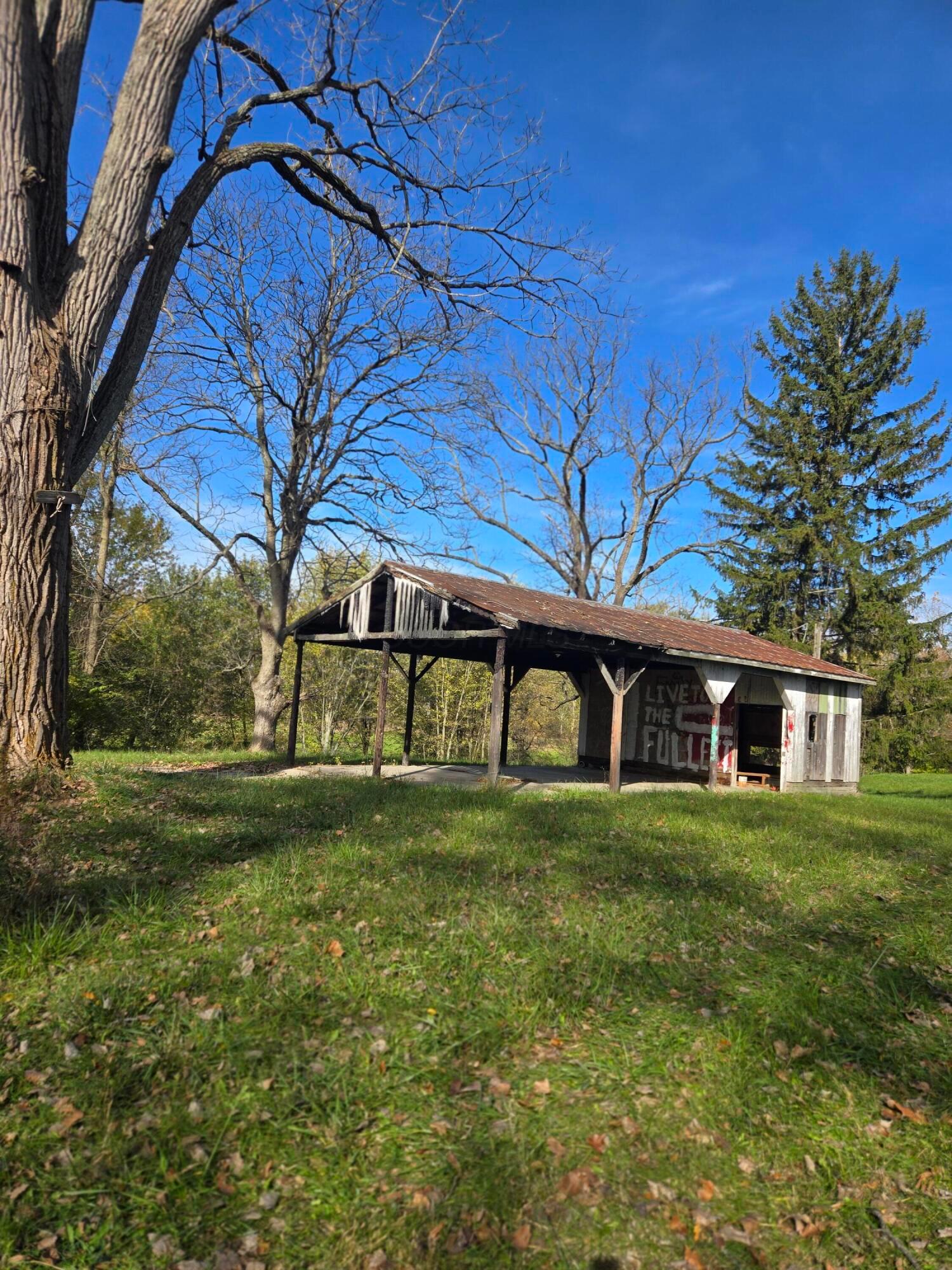2209 Grewell Road Property Photo 13