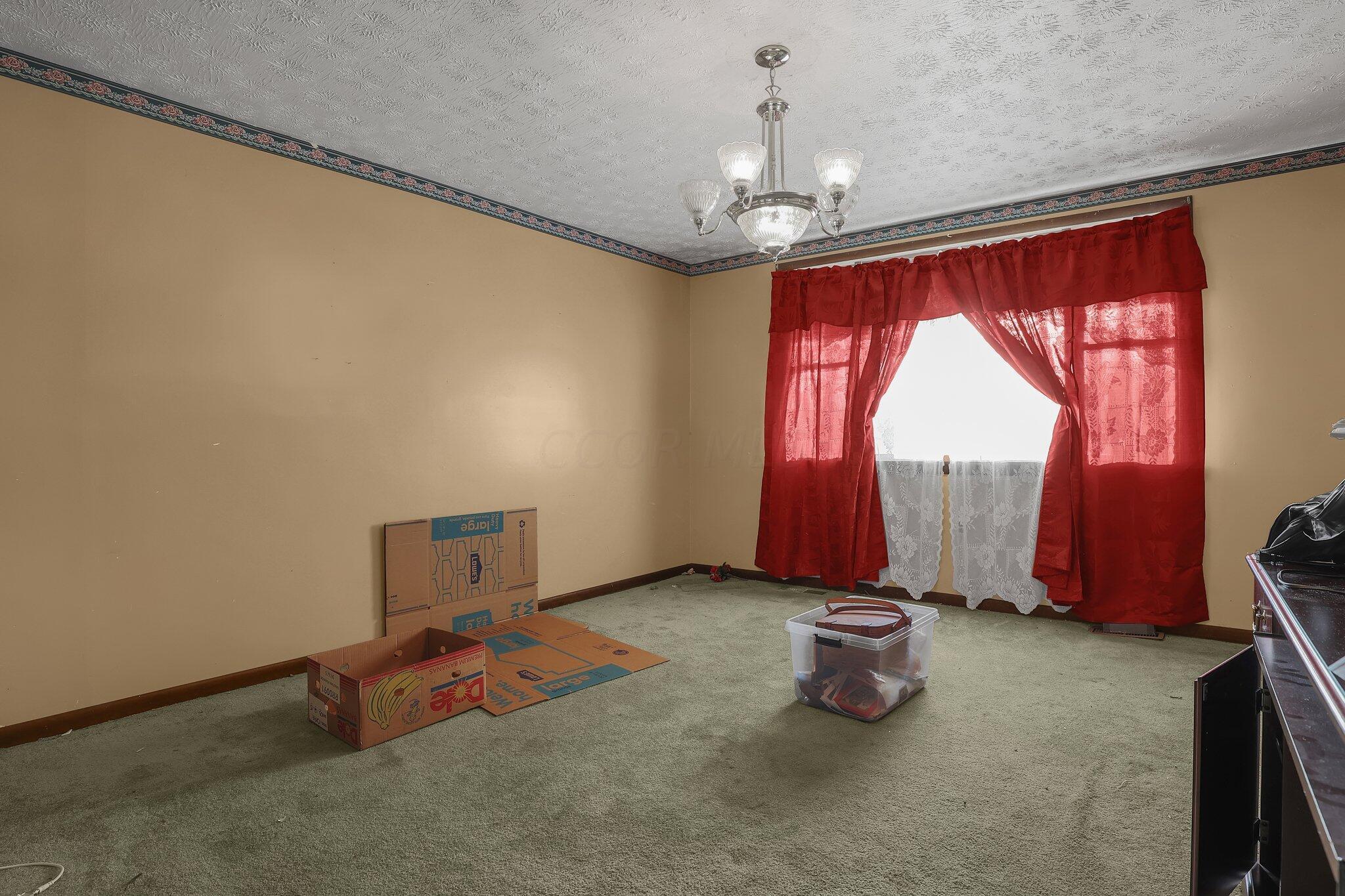 244 Locust Street Property Photo 6