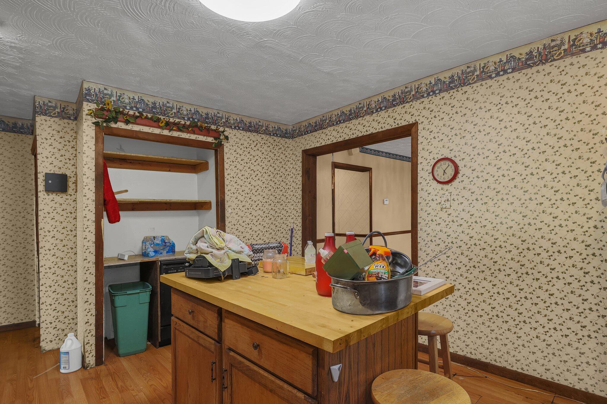 244 Locust Street Property Photo 9