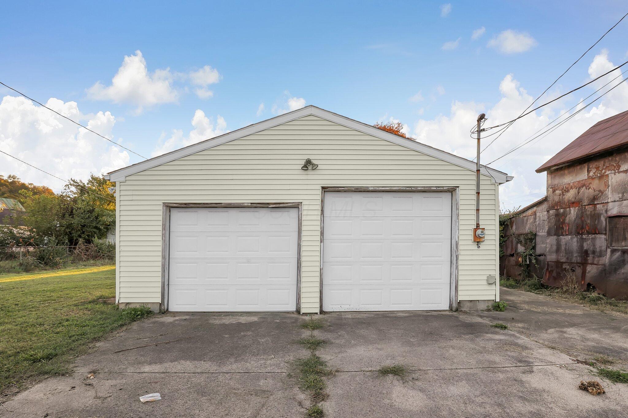 244 Locust Street Property Photo 29