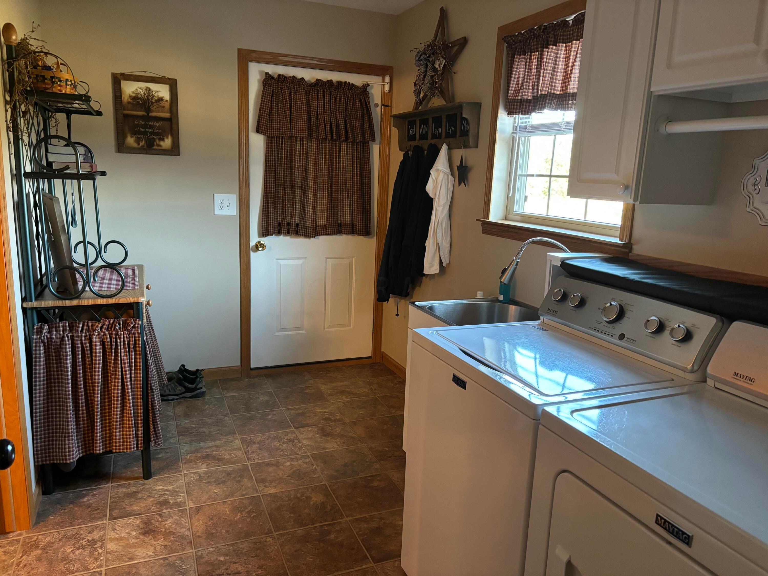 1665 Township Road 312 Se Property Photo 30