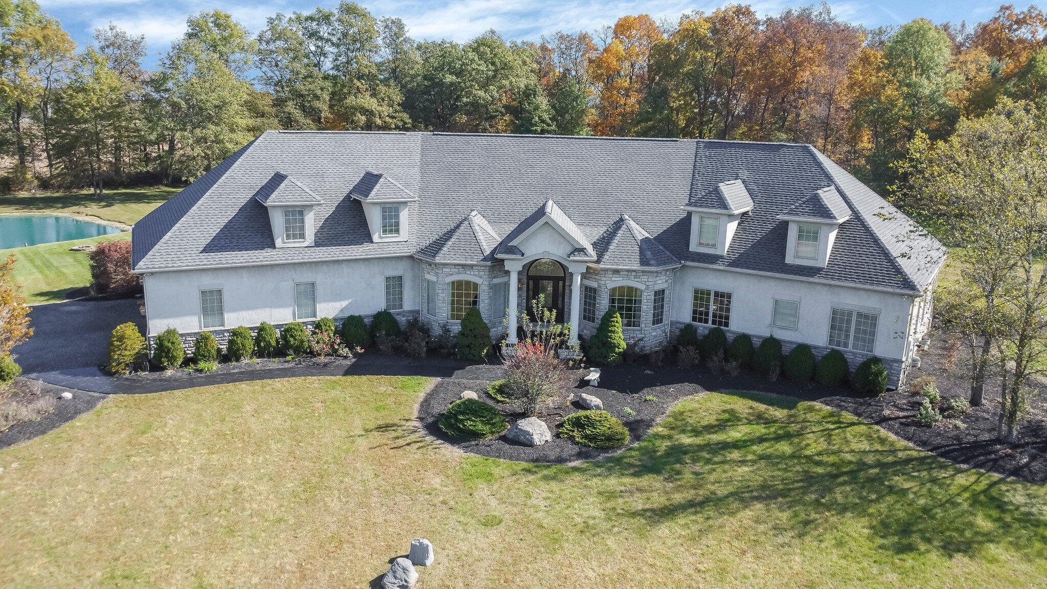 16343 Hunters Run Property Image