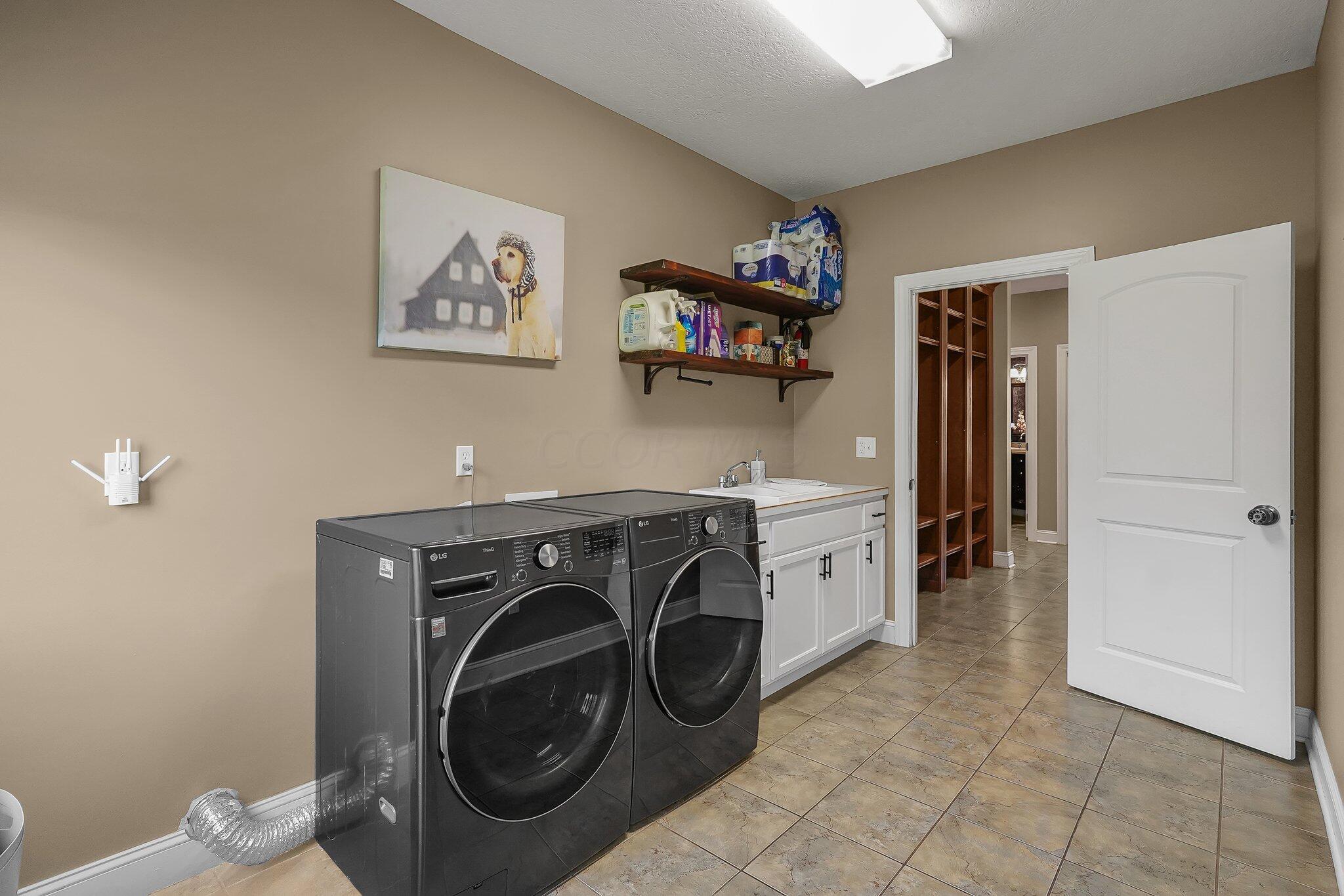 16343 Hunters Run Property Photo 18