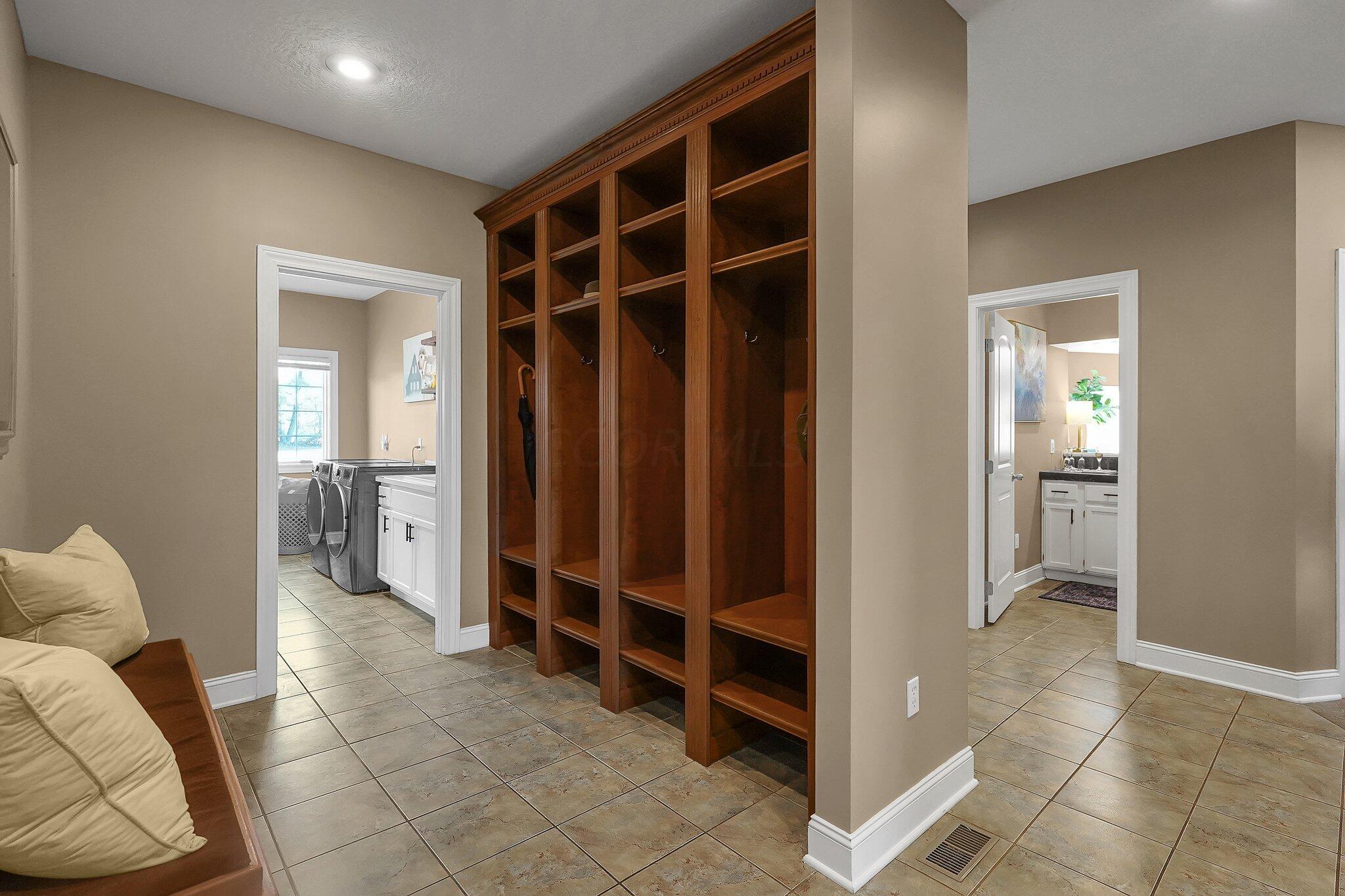 16343 Hunters Run Property Photo 19