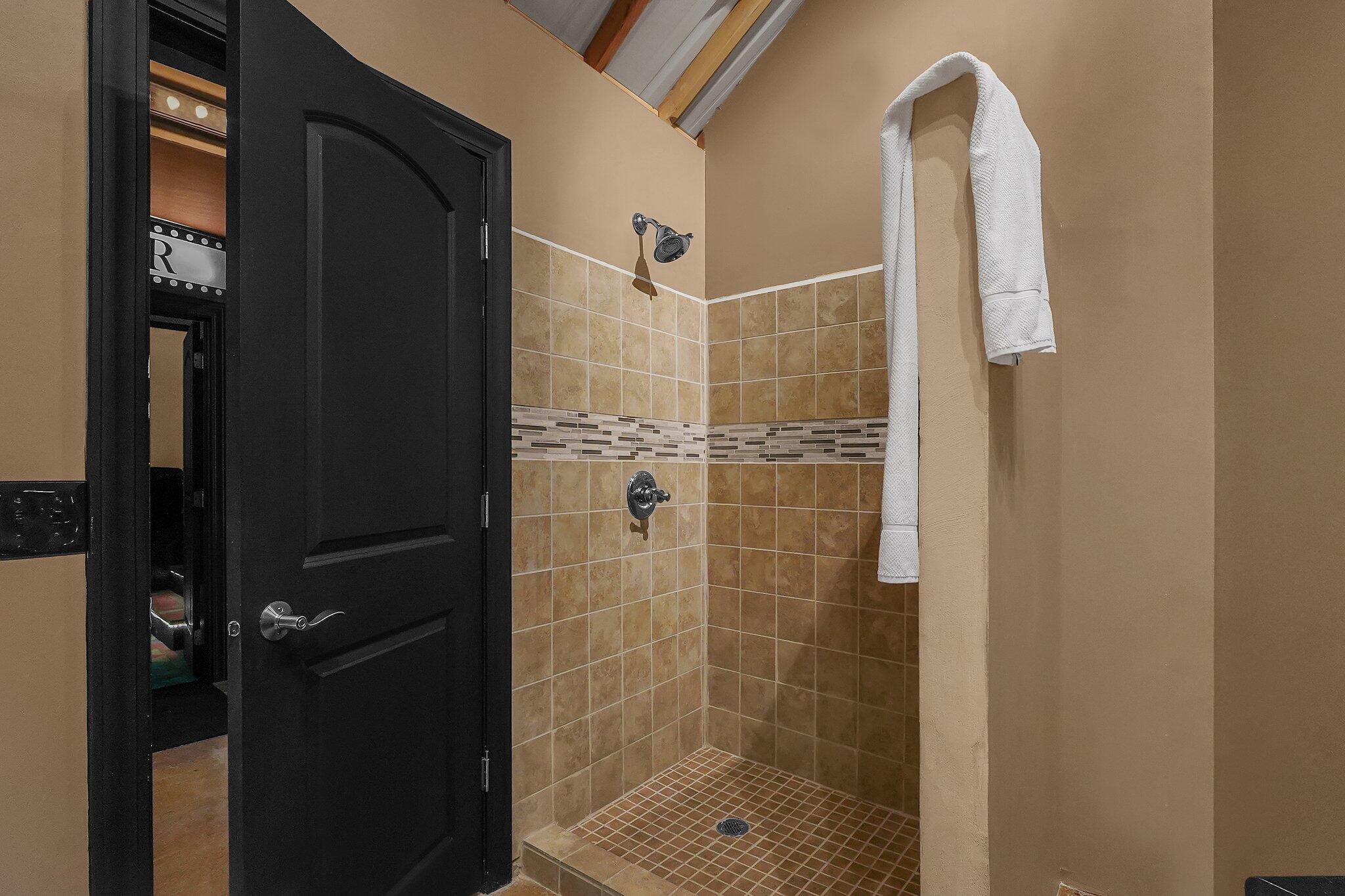 16343 Hunters Run Property Photo 46