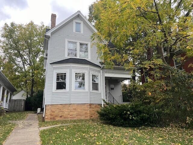 324 E Main Street Property Photo 1