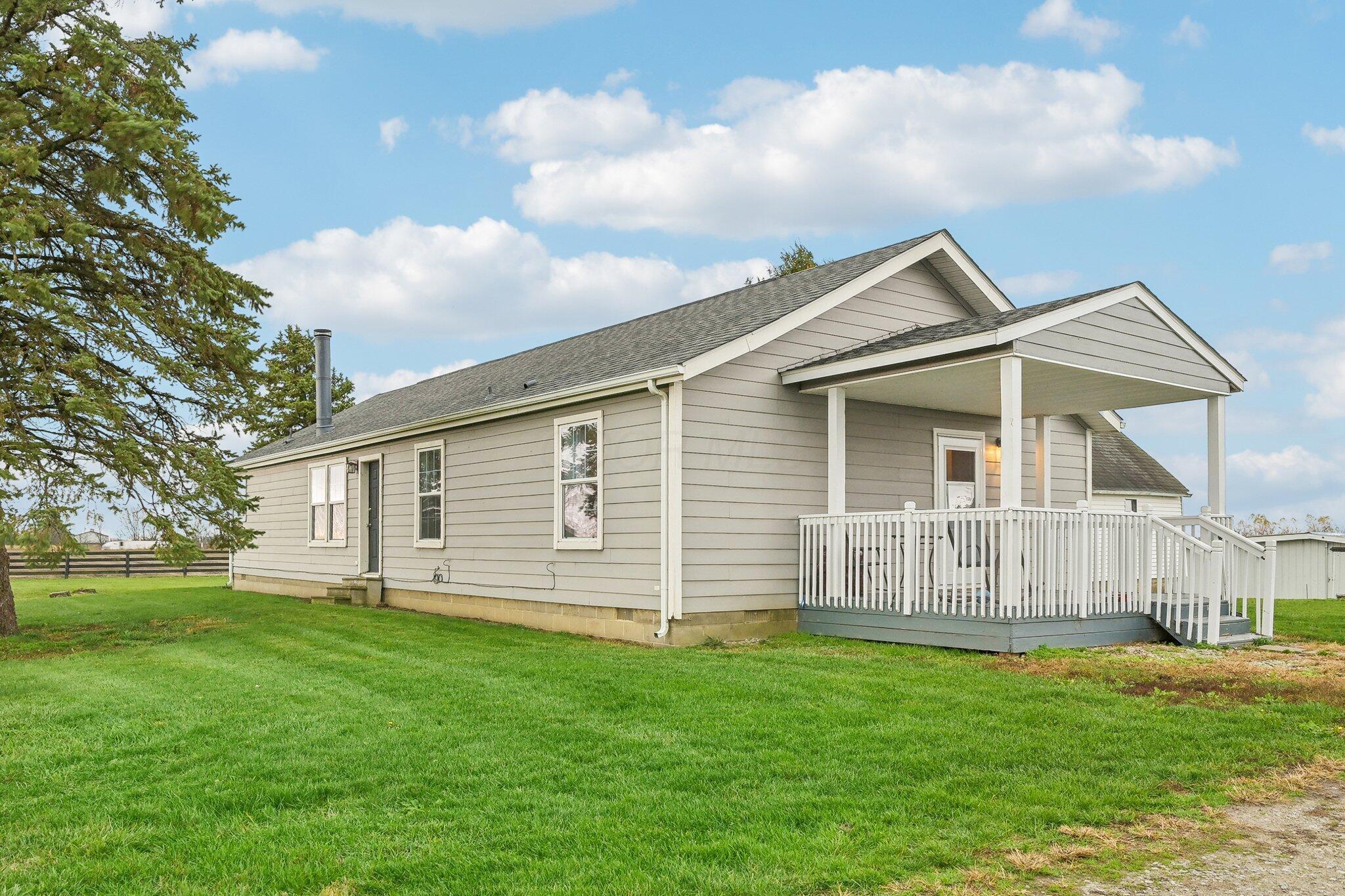13810 Yankeetown Chenoweth Road Property Photo 4