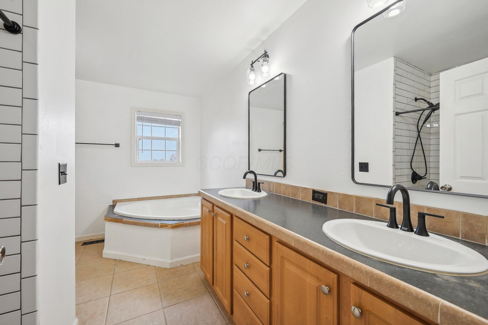 13810 Yankeetown Chenoweth Road Property Photo 28
