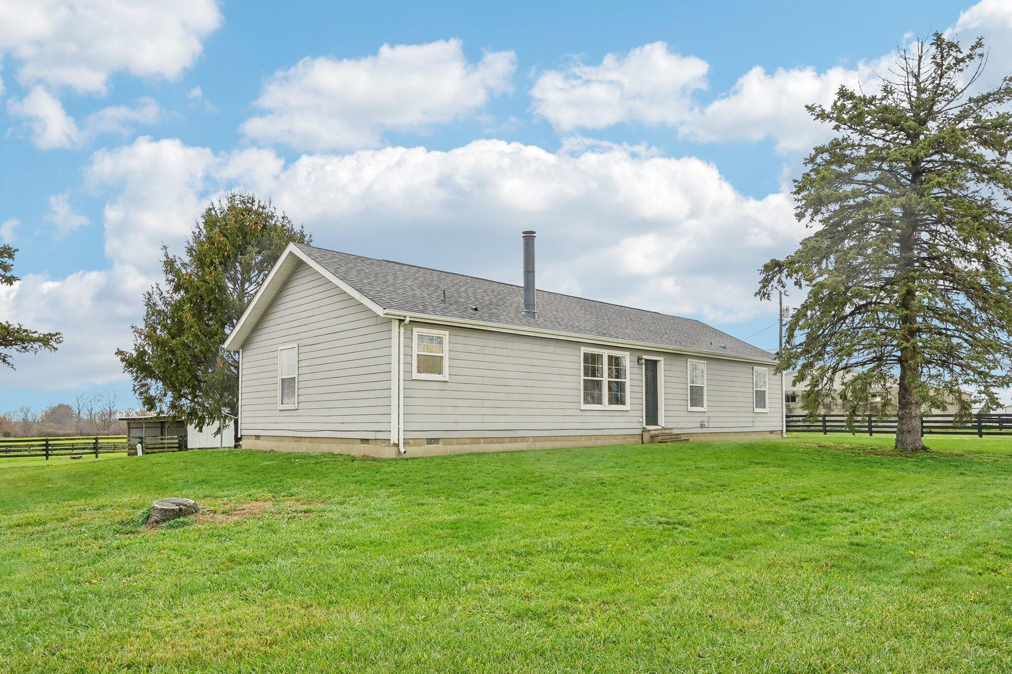 13810 Yankeetown Chenoweth Road Property Photo 53