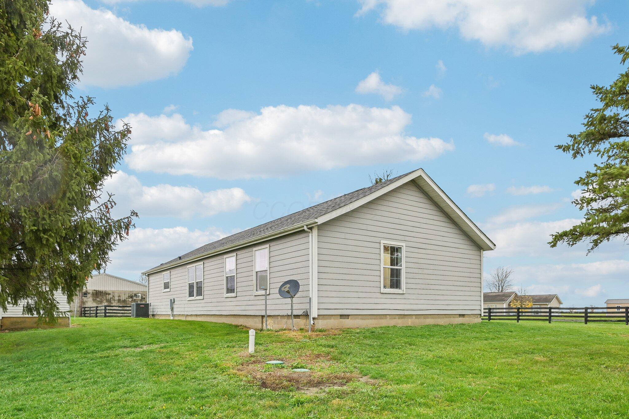 13810 Yankeetown Chenoweth Road Property Photo 54