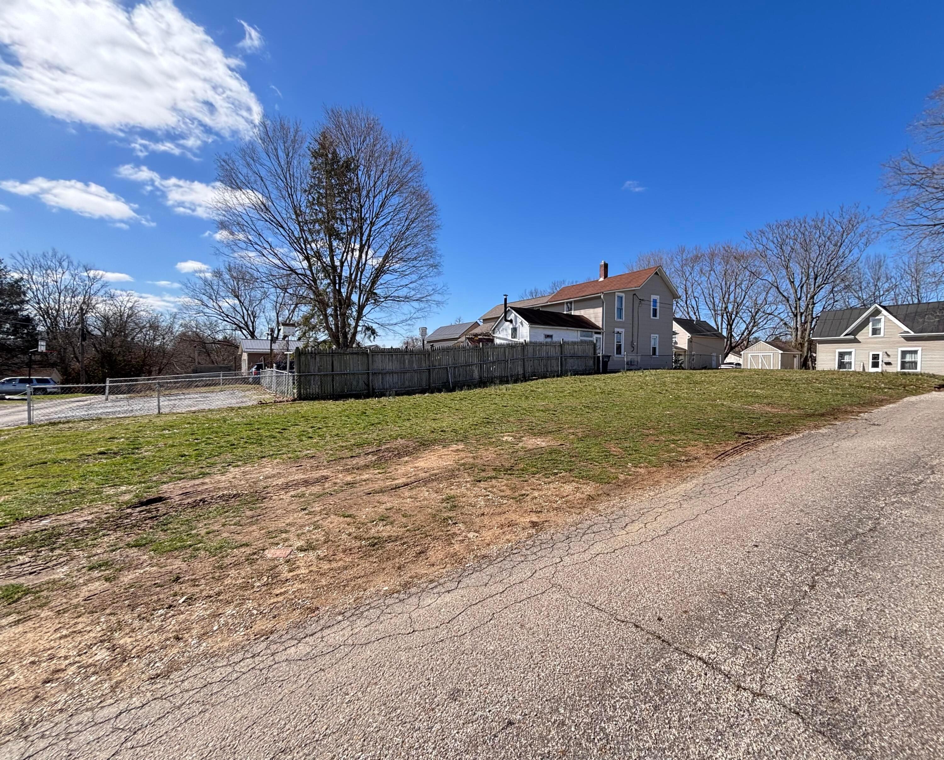 114 S Cedar Avenue Property Photo 1