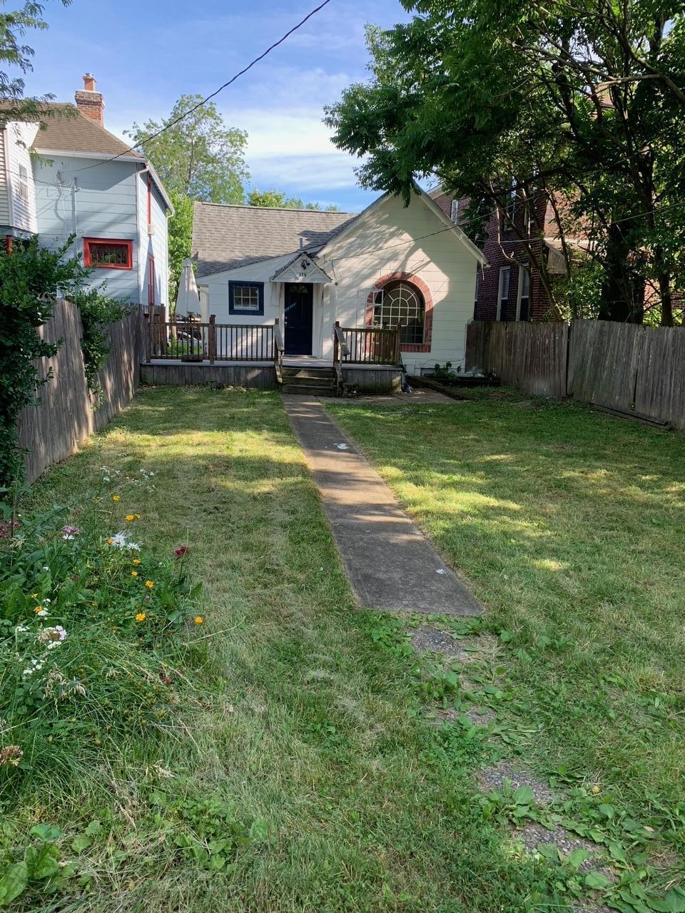 126 E Hudson Street Property Photo 9