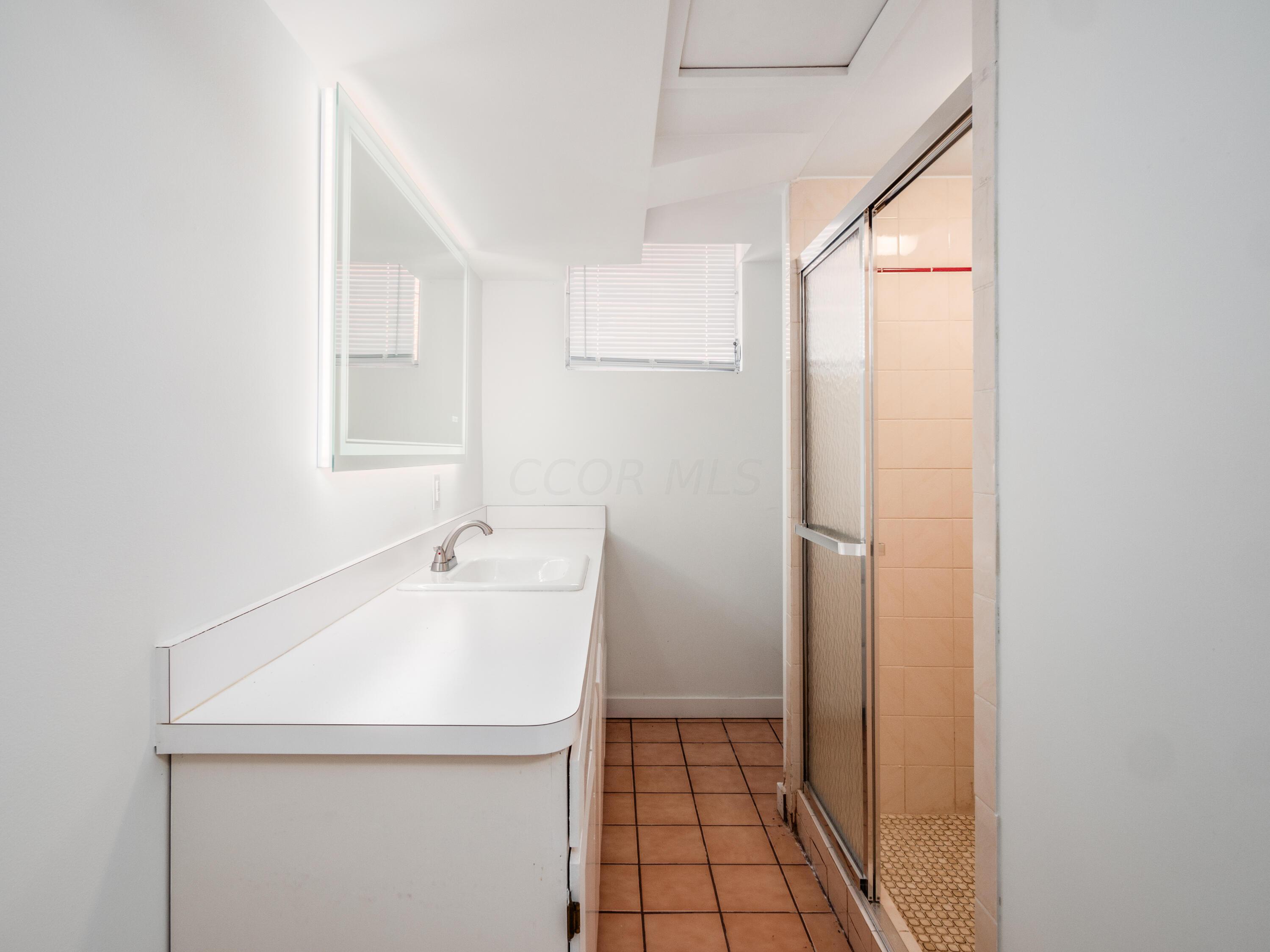 2663 Charing Road, C Property Photo 11