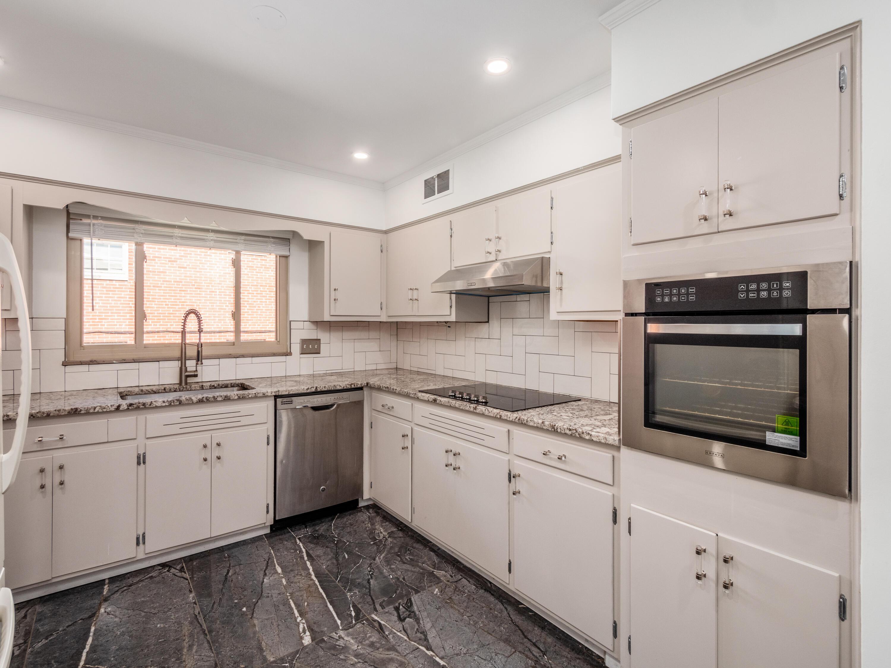 2663 Charing Road, C Property Photo 27
