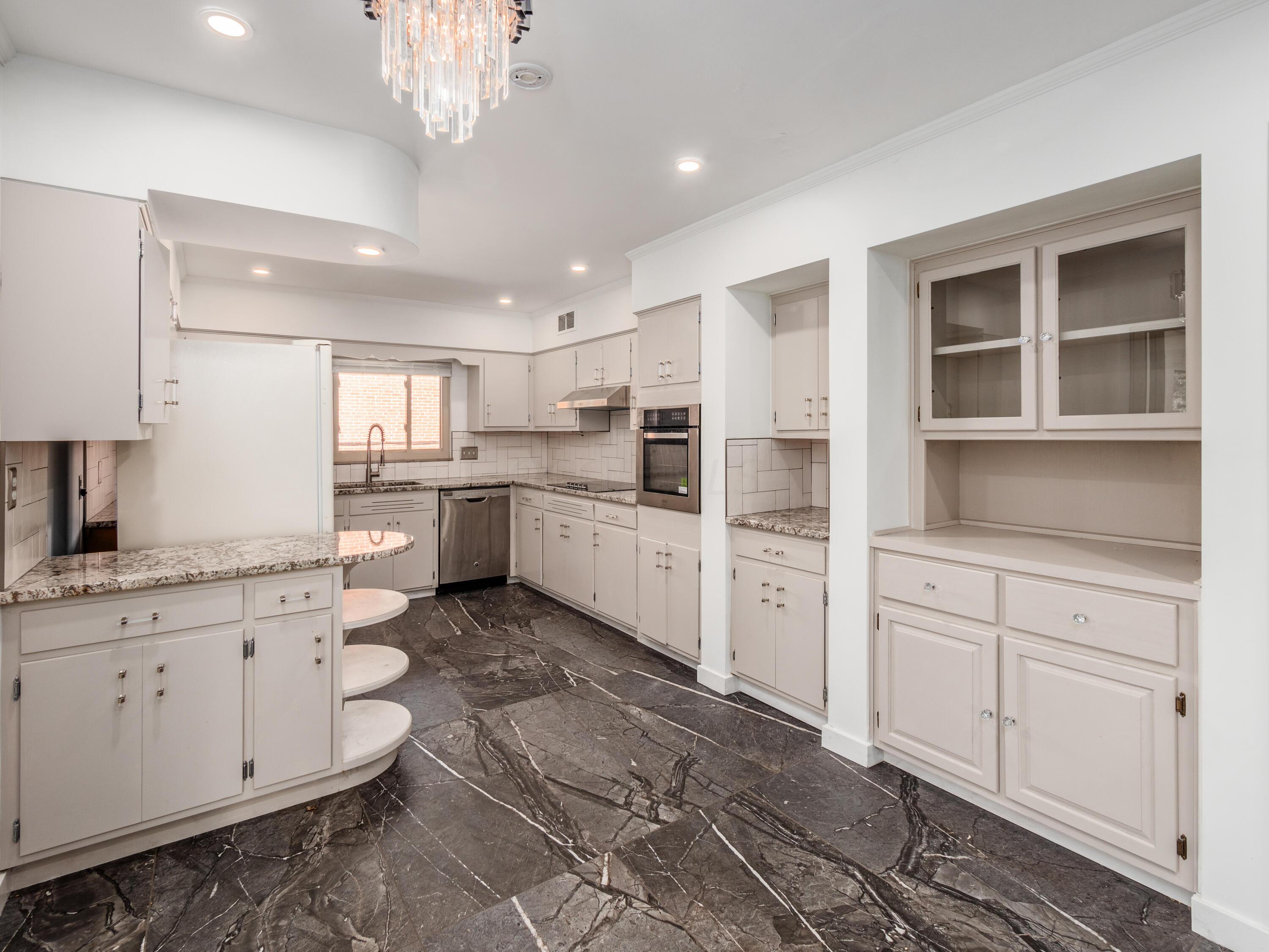 2663 Charing Road, C Property Photo 30