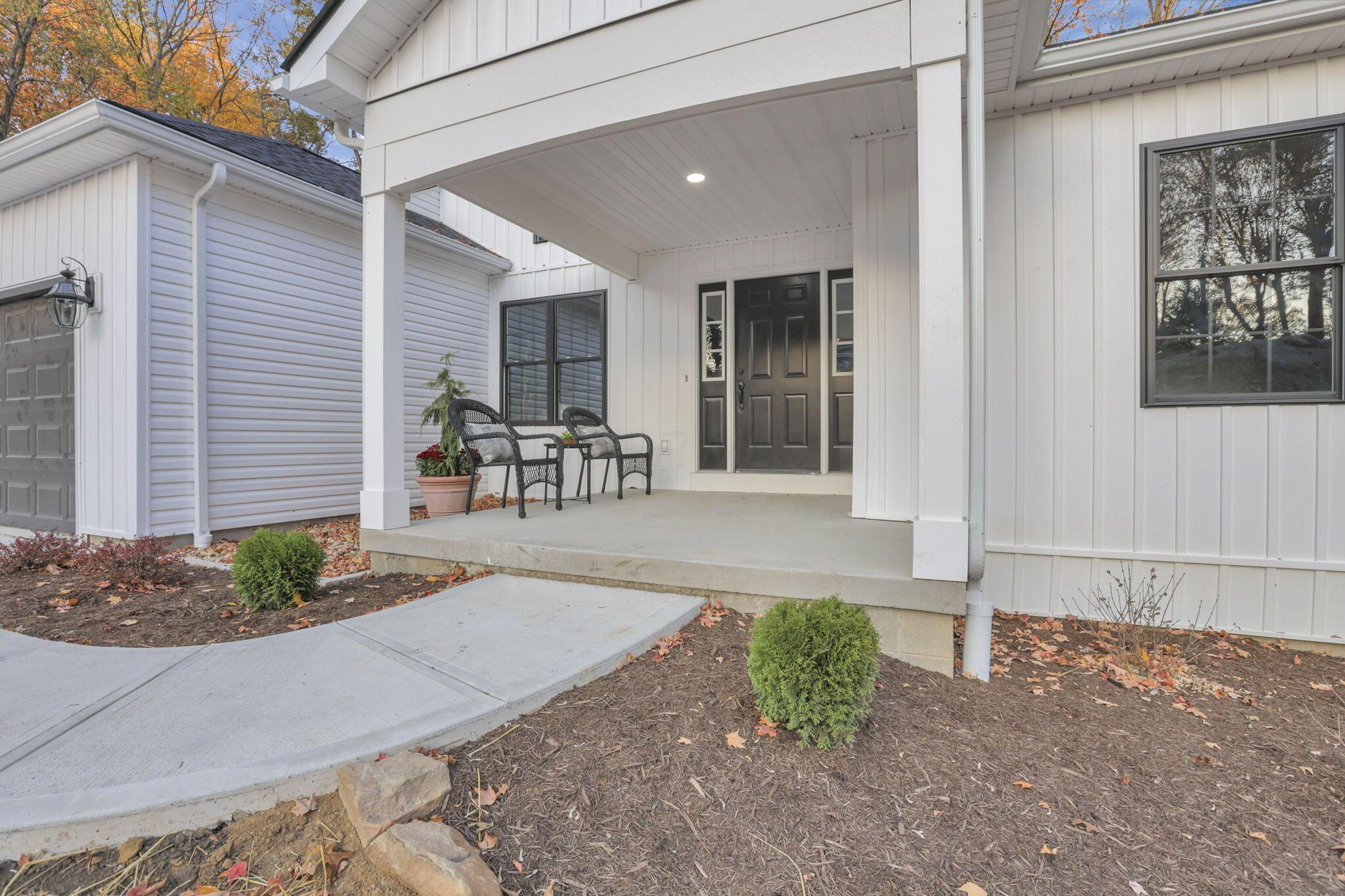 394 Brentwood Drive Ne Property Photo 4