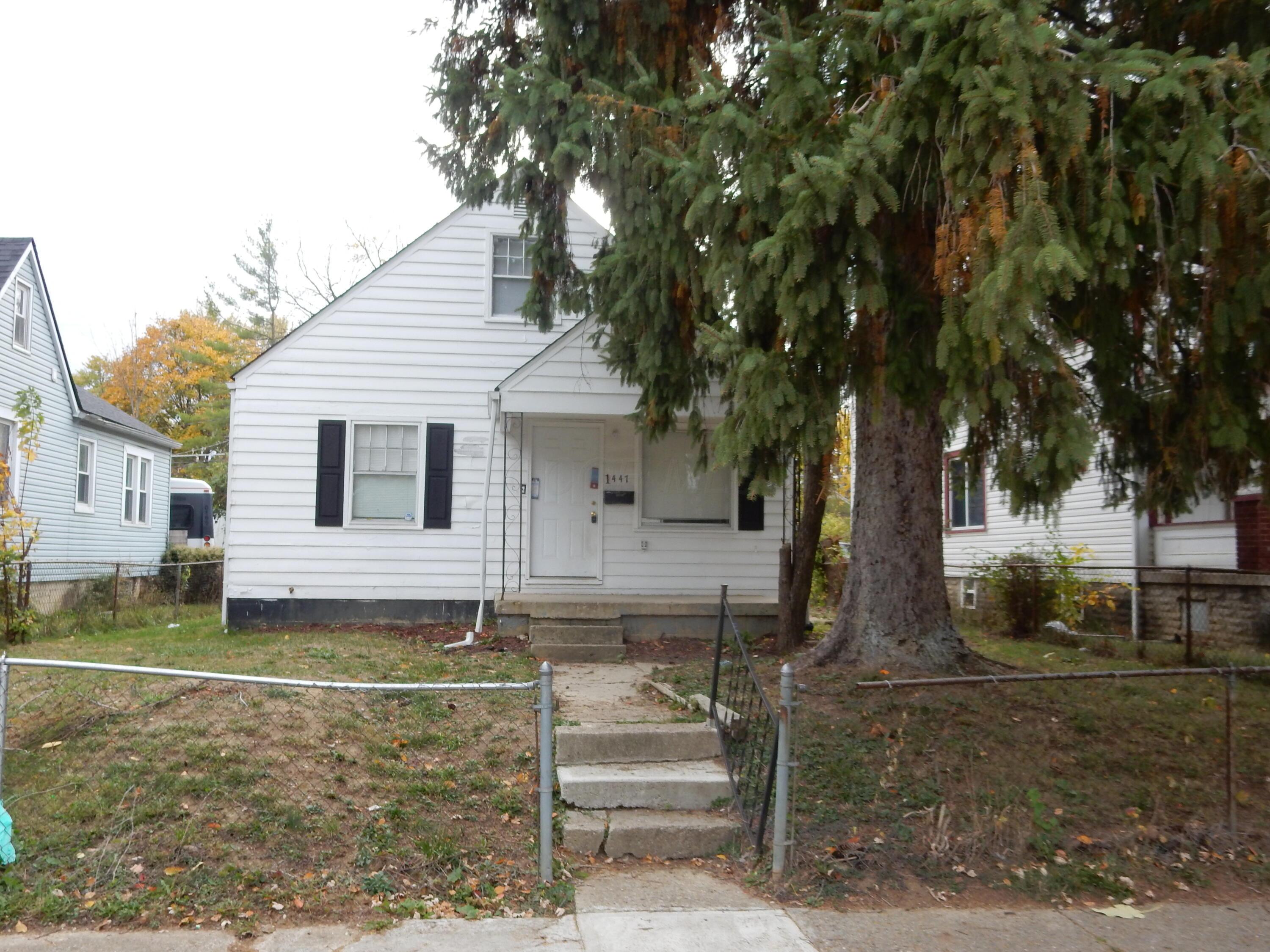 1447 Republic Avenue Property Photo 1