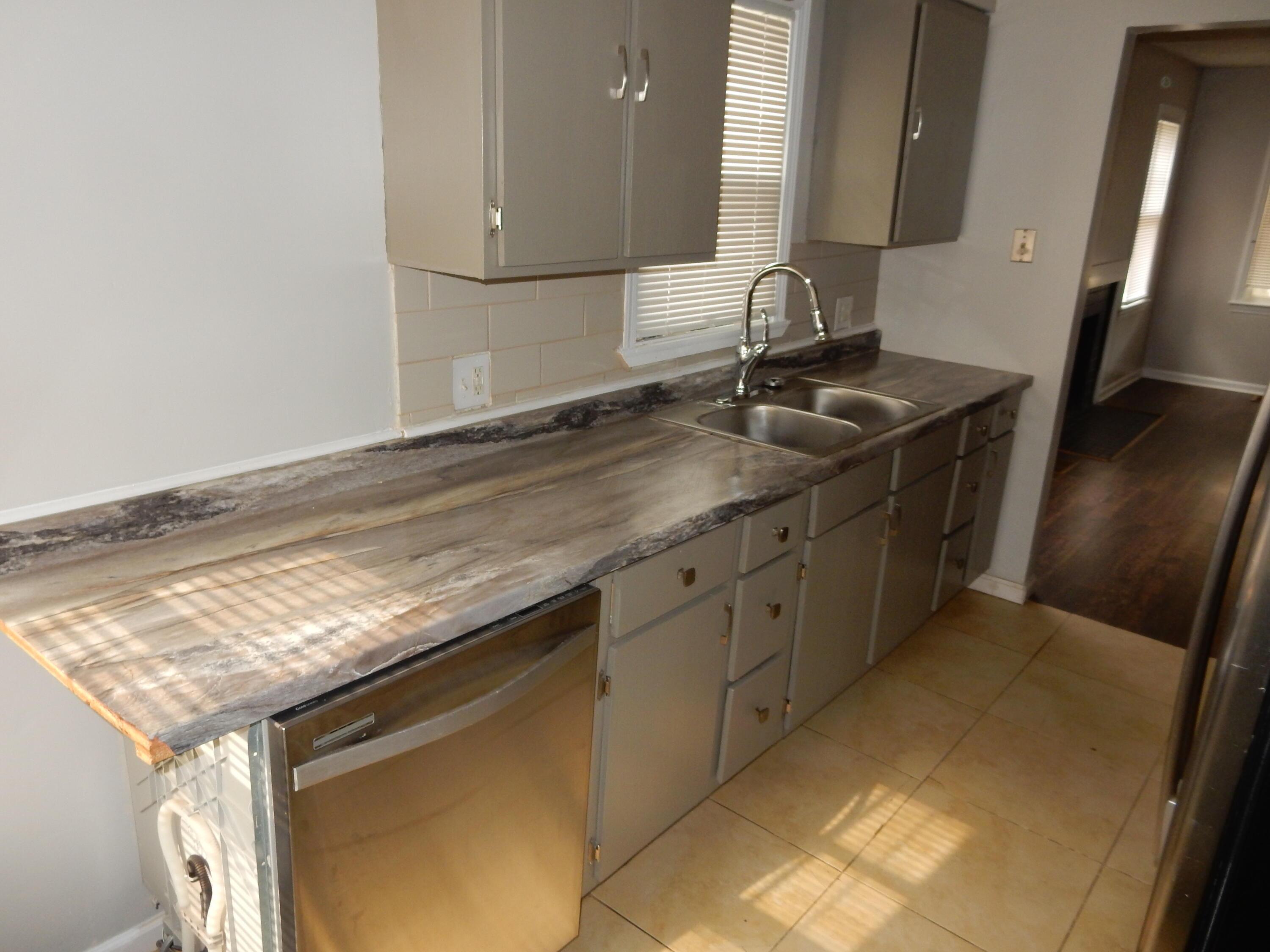 1447 Republic Avenue Property Photo 2