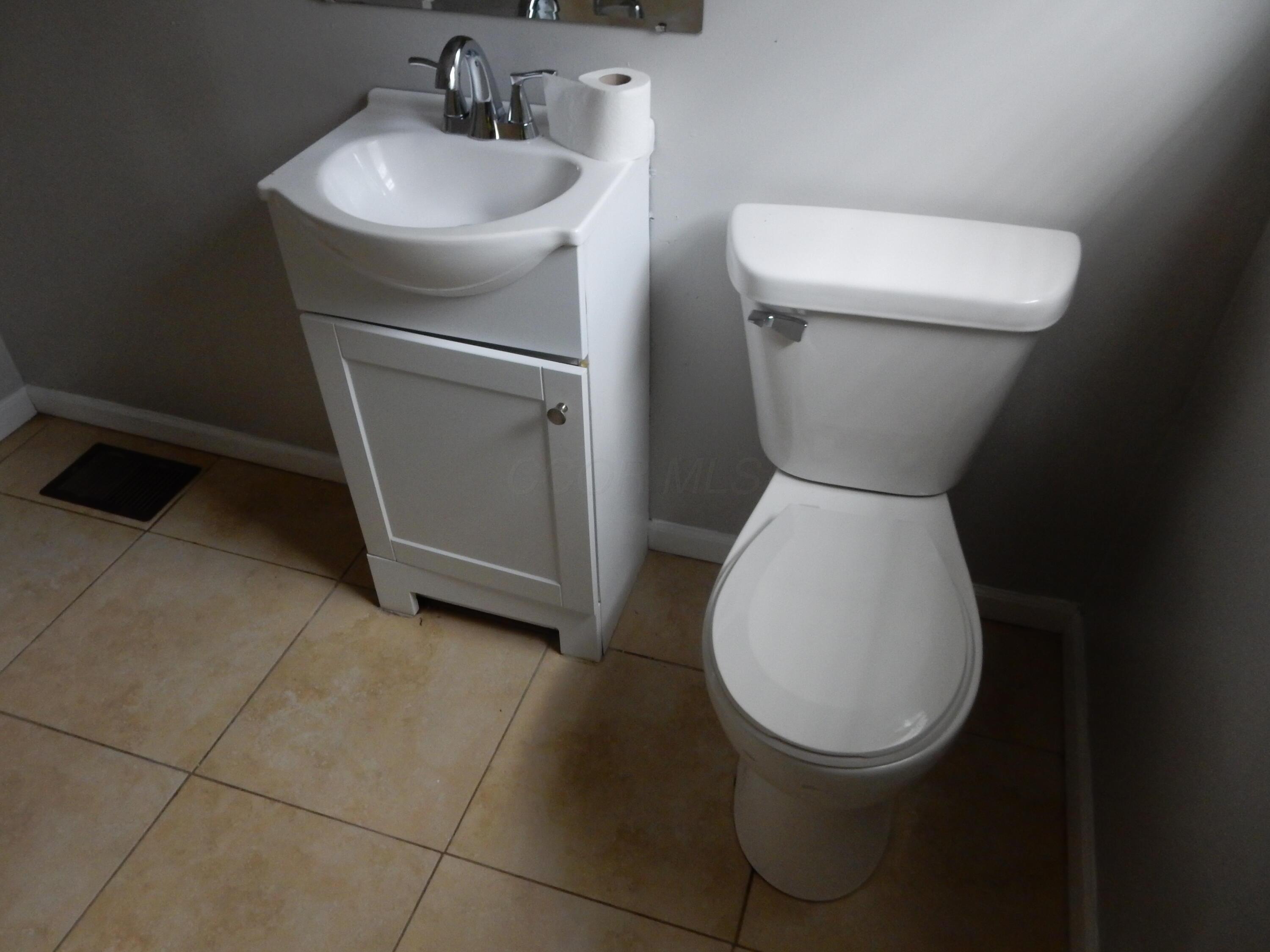 1447 Republic Avenue Property Photo 7