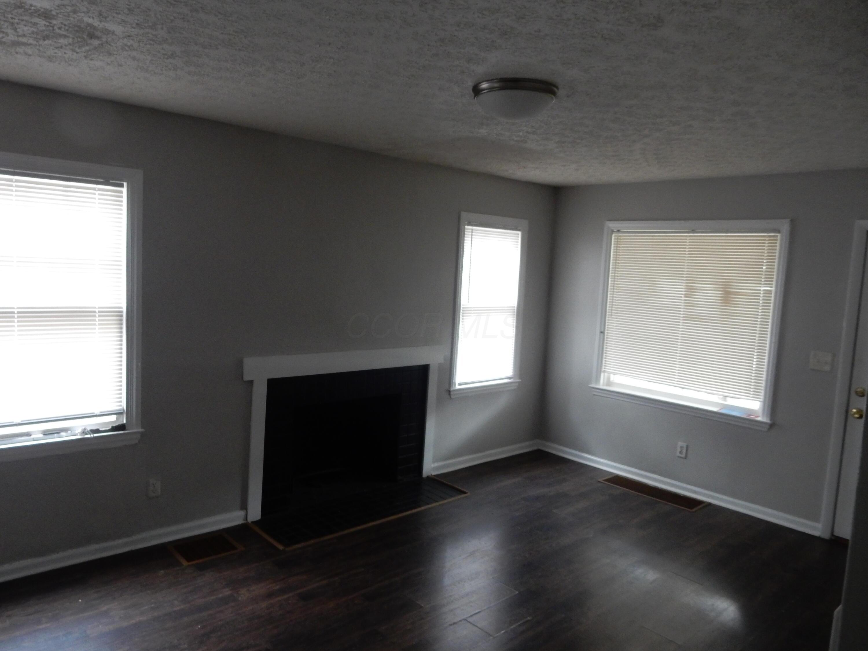 1447 Republic Avenue Property Photo 8