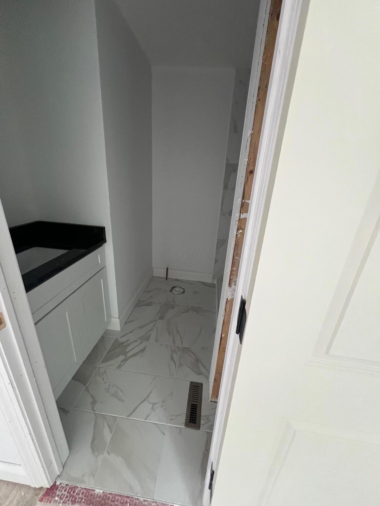 97 W Center Street Property Photo 9