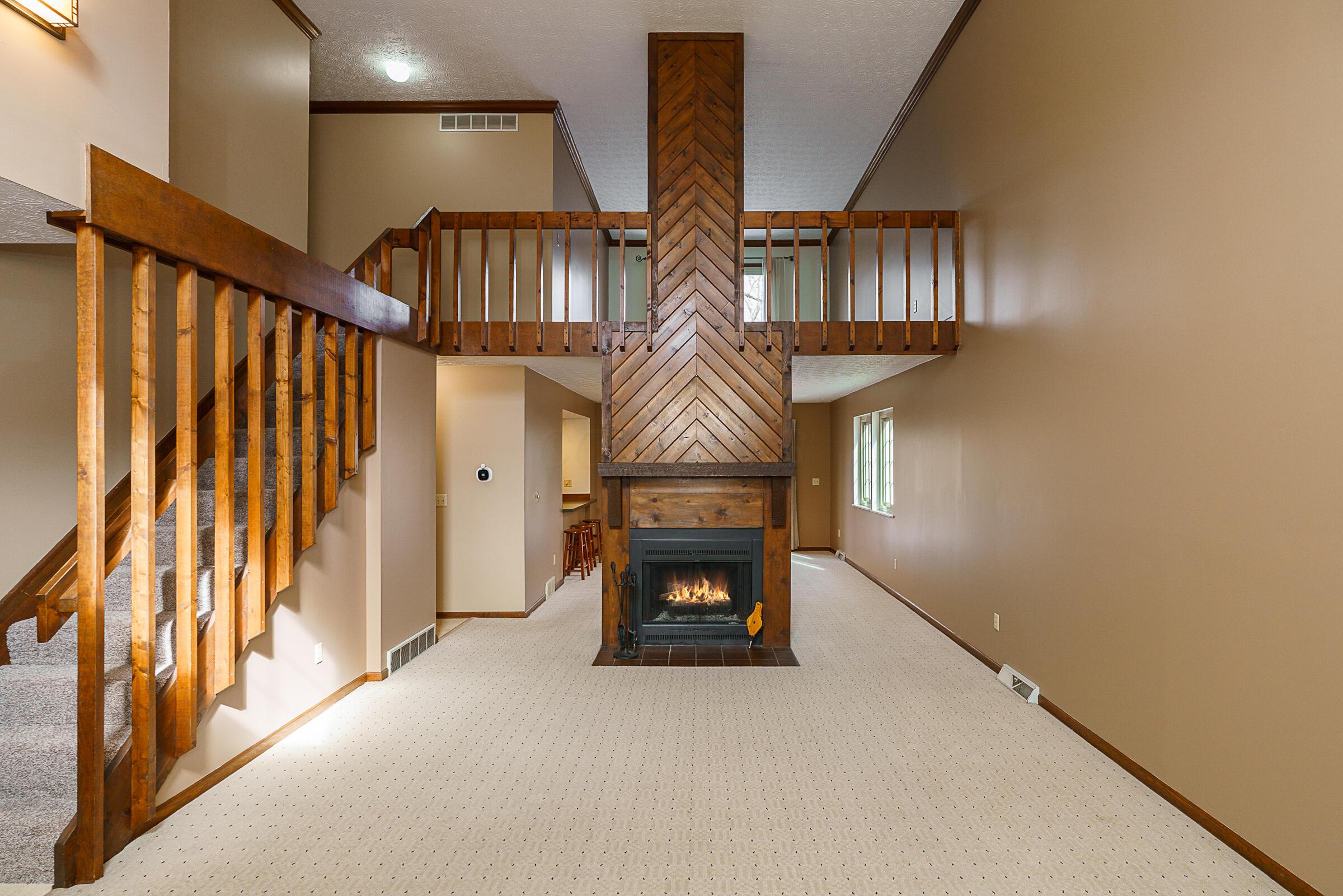 410 Fenway Road, B Property Photo 5
