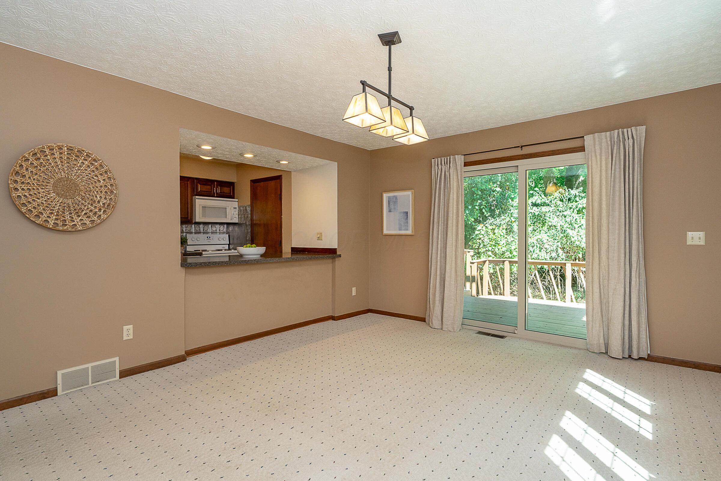 410 Fenway Road, B Property Photo 12