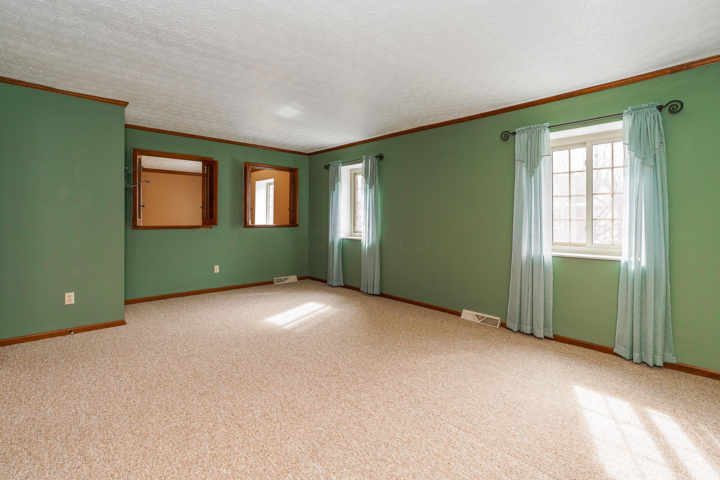 410 Fenway Road, B Property Photo 28