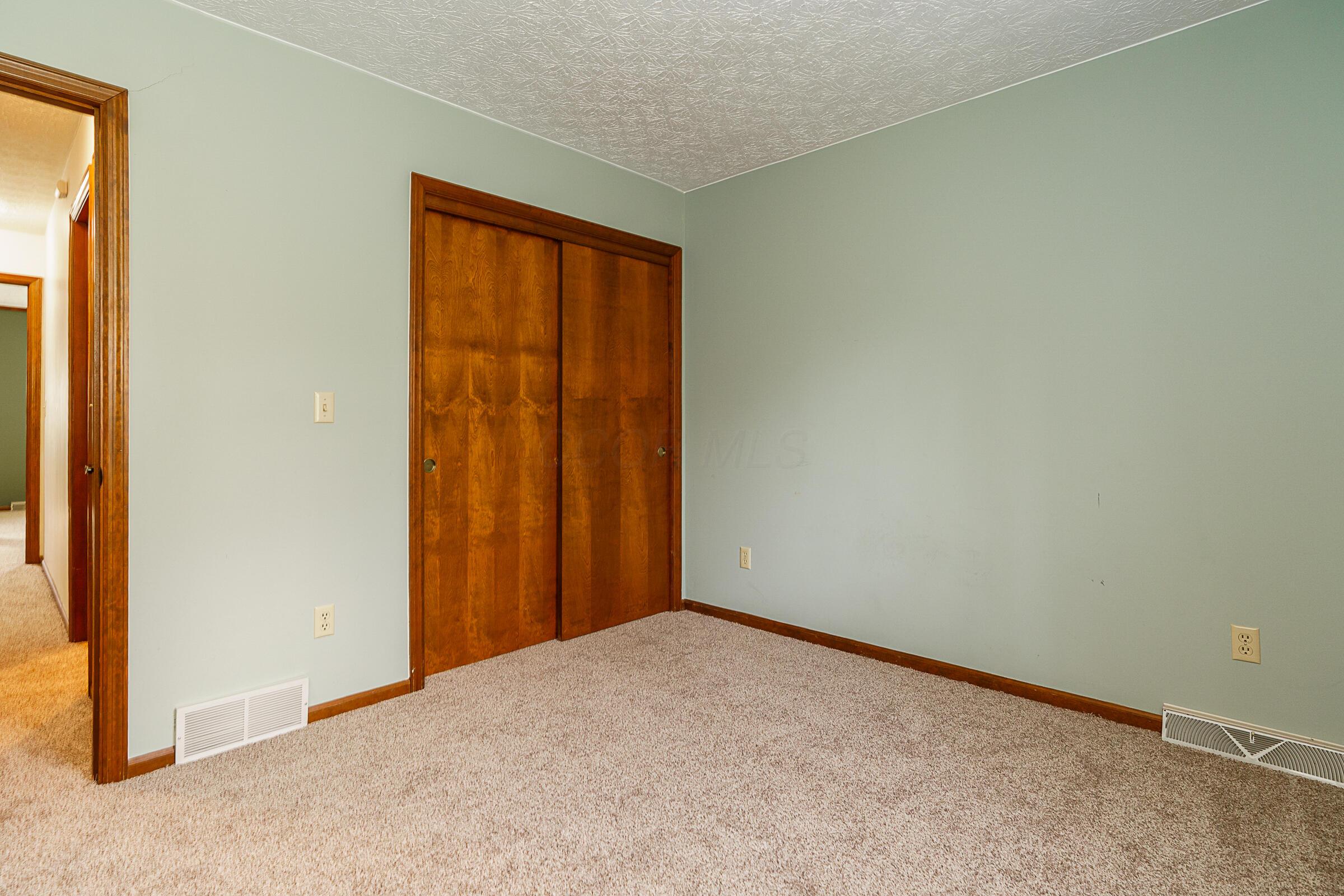 410 Fenway Road, B Property Photo 34
