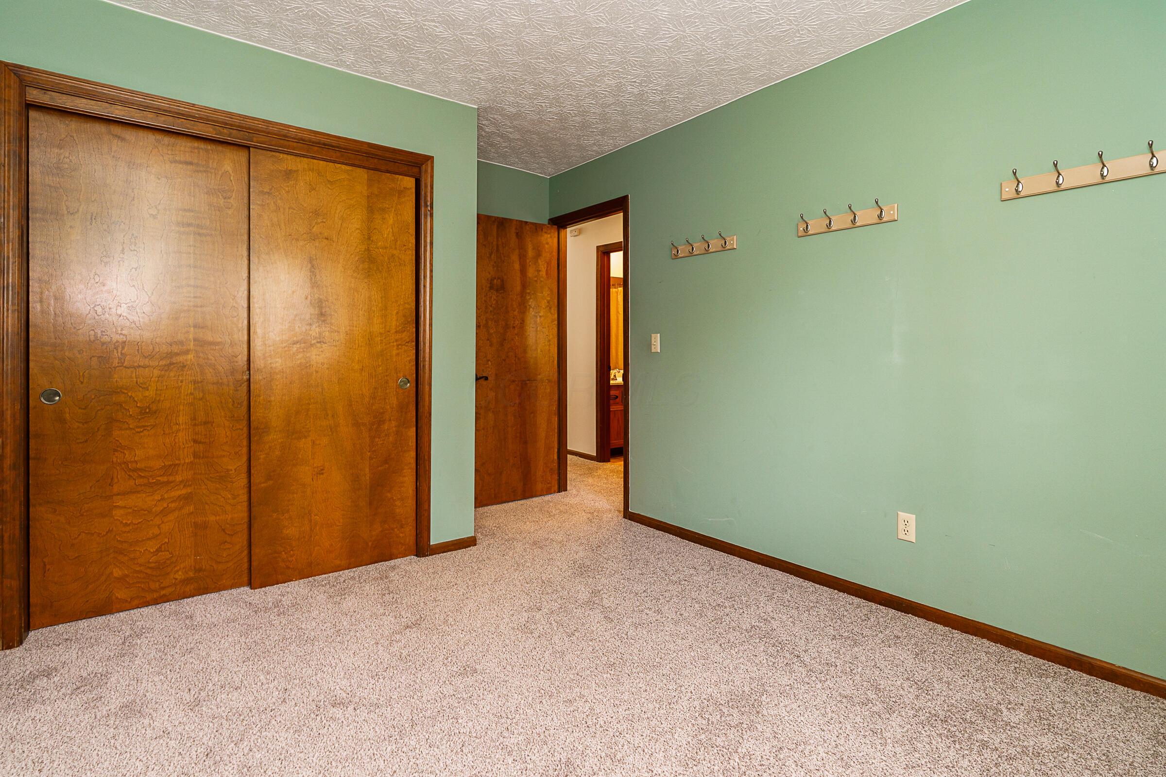 410 Fenway Road, B Property Photo 38