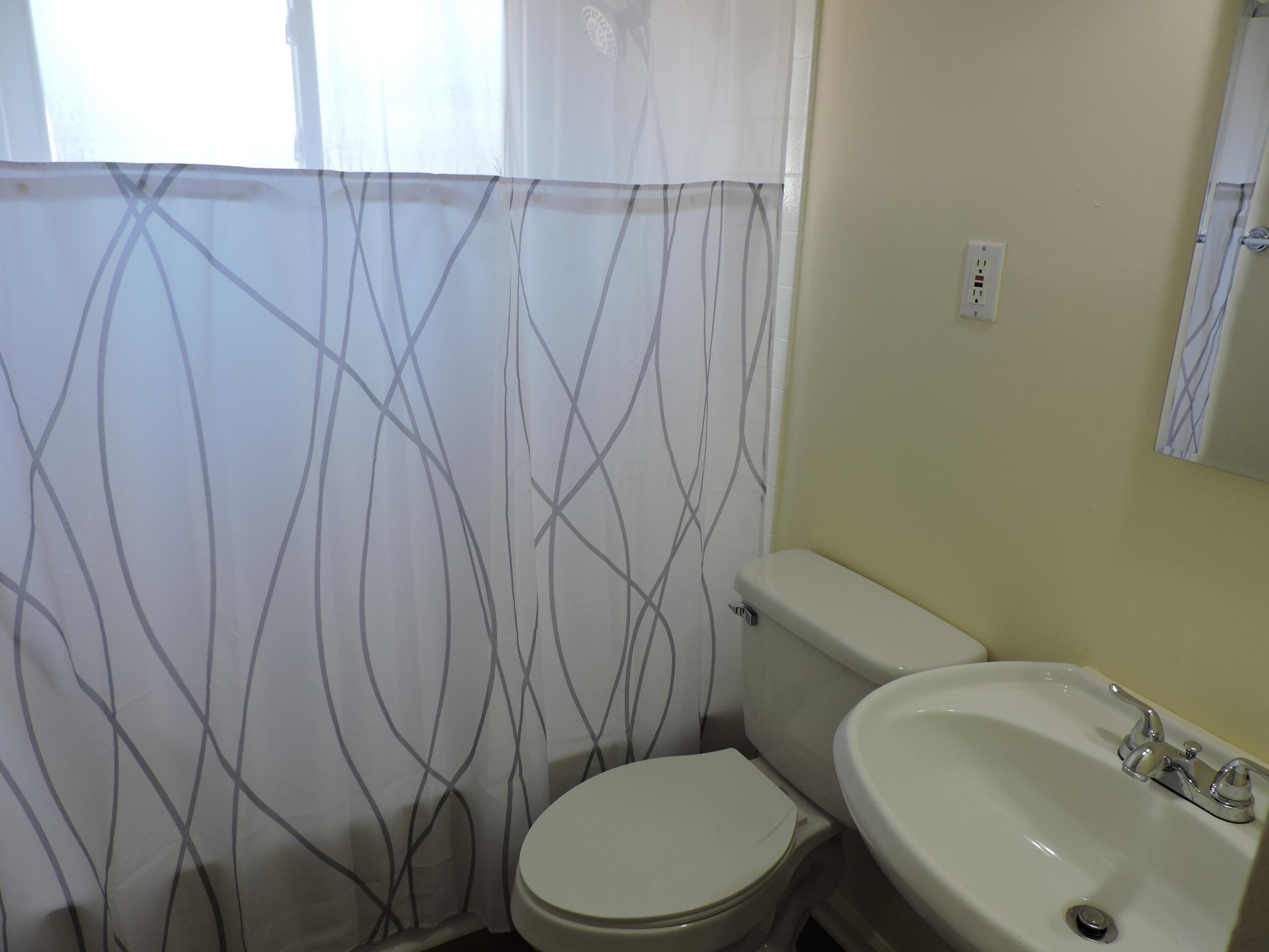 1303 Elderwood Avenue Property Photo 6