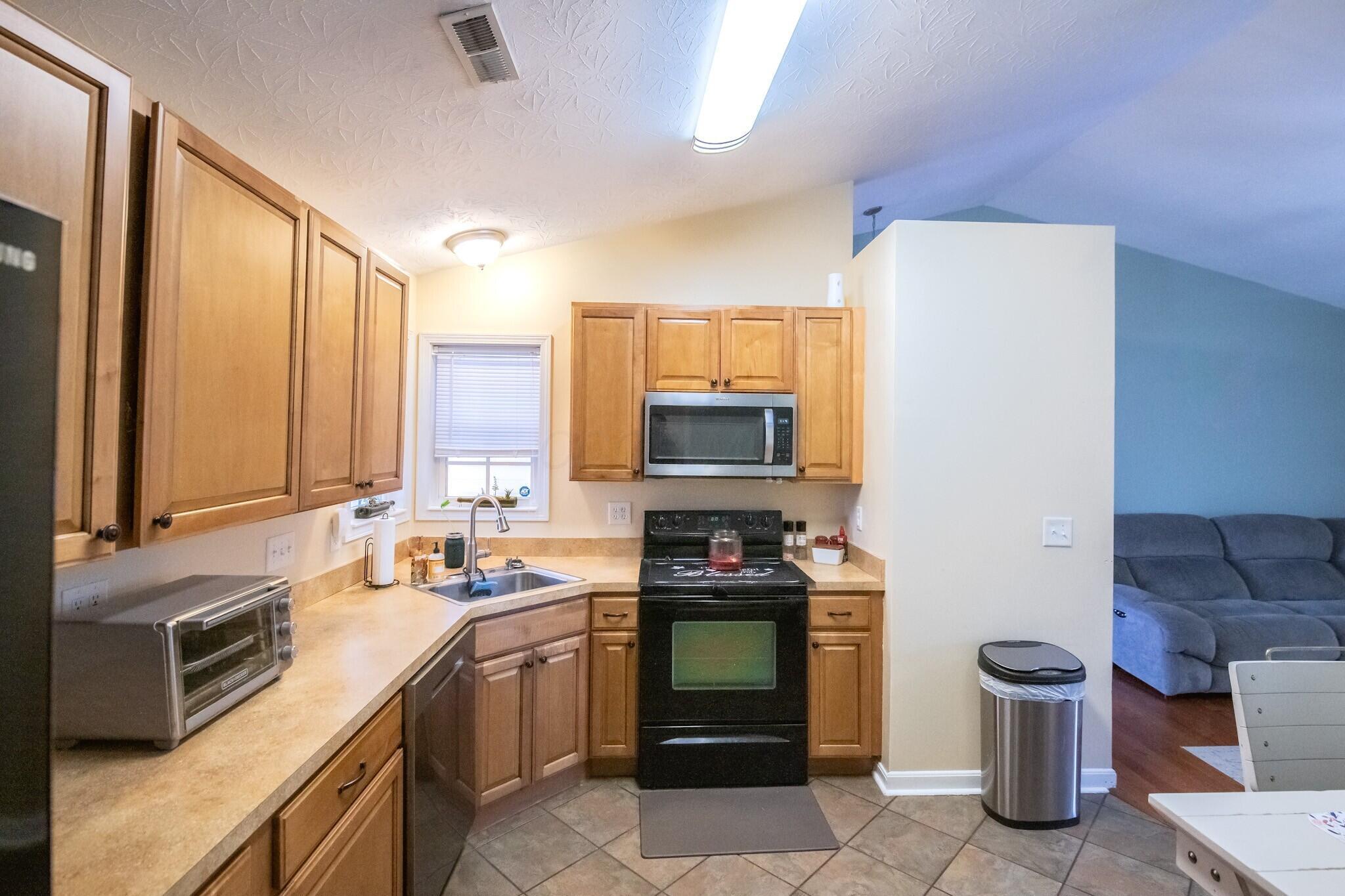 52 Southwind Boulevard Property Photo 12
